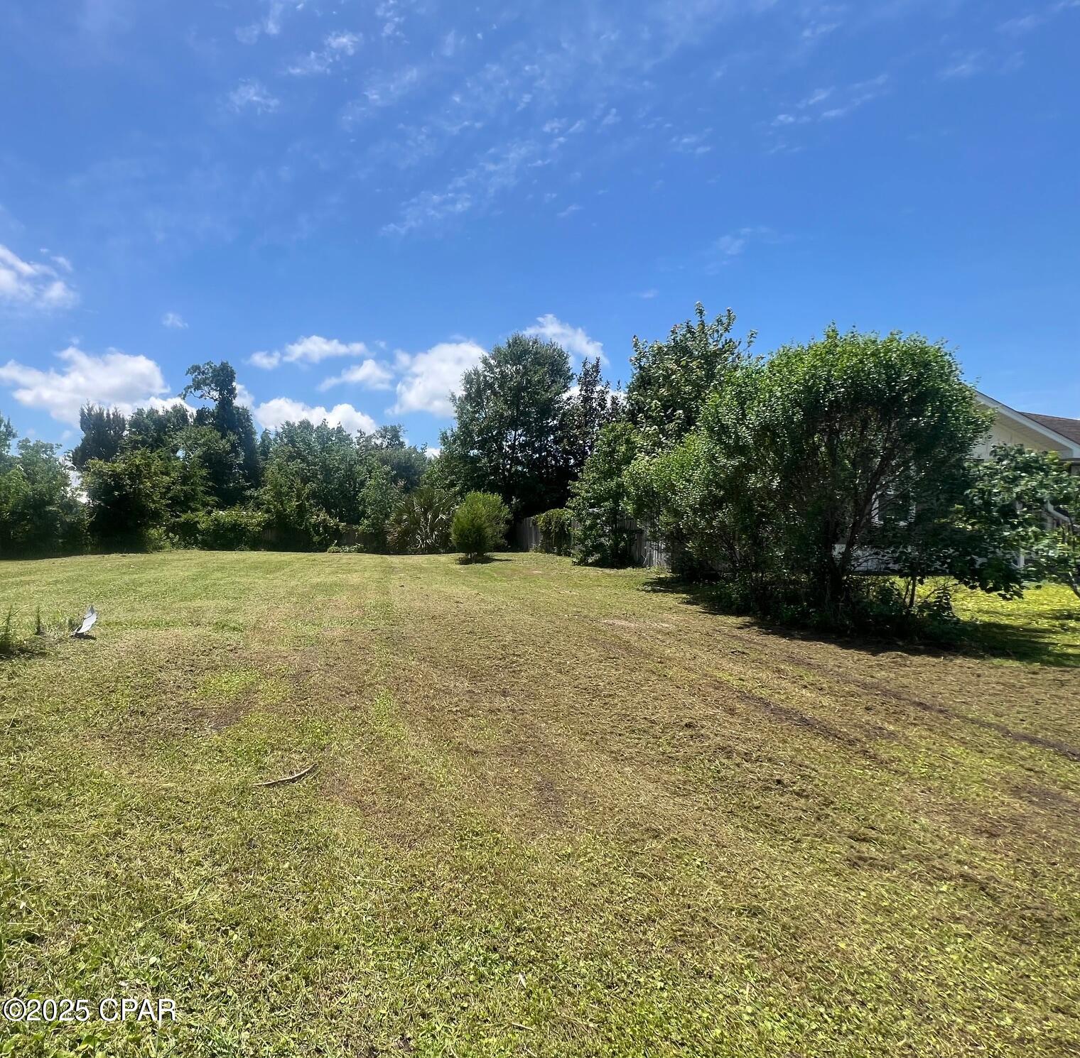 Image 4 For 905 3rd Street