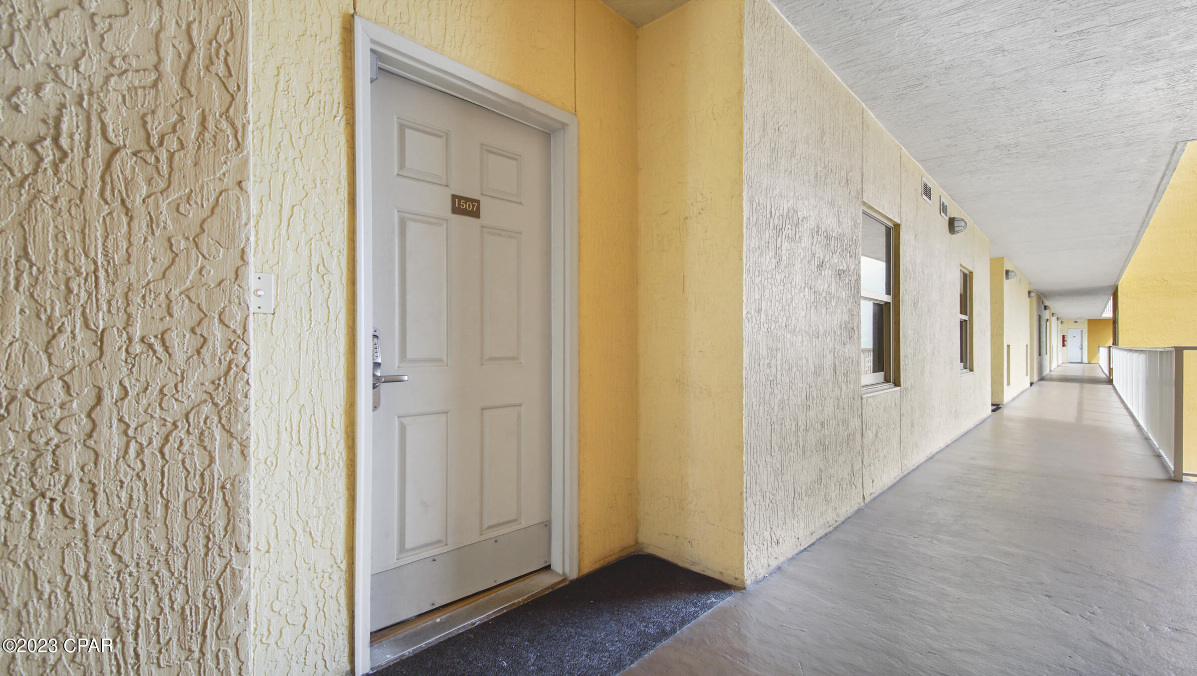 Image 3 For 5004 Thomas Drive 1507