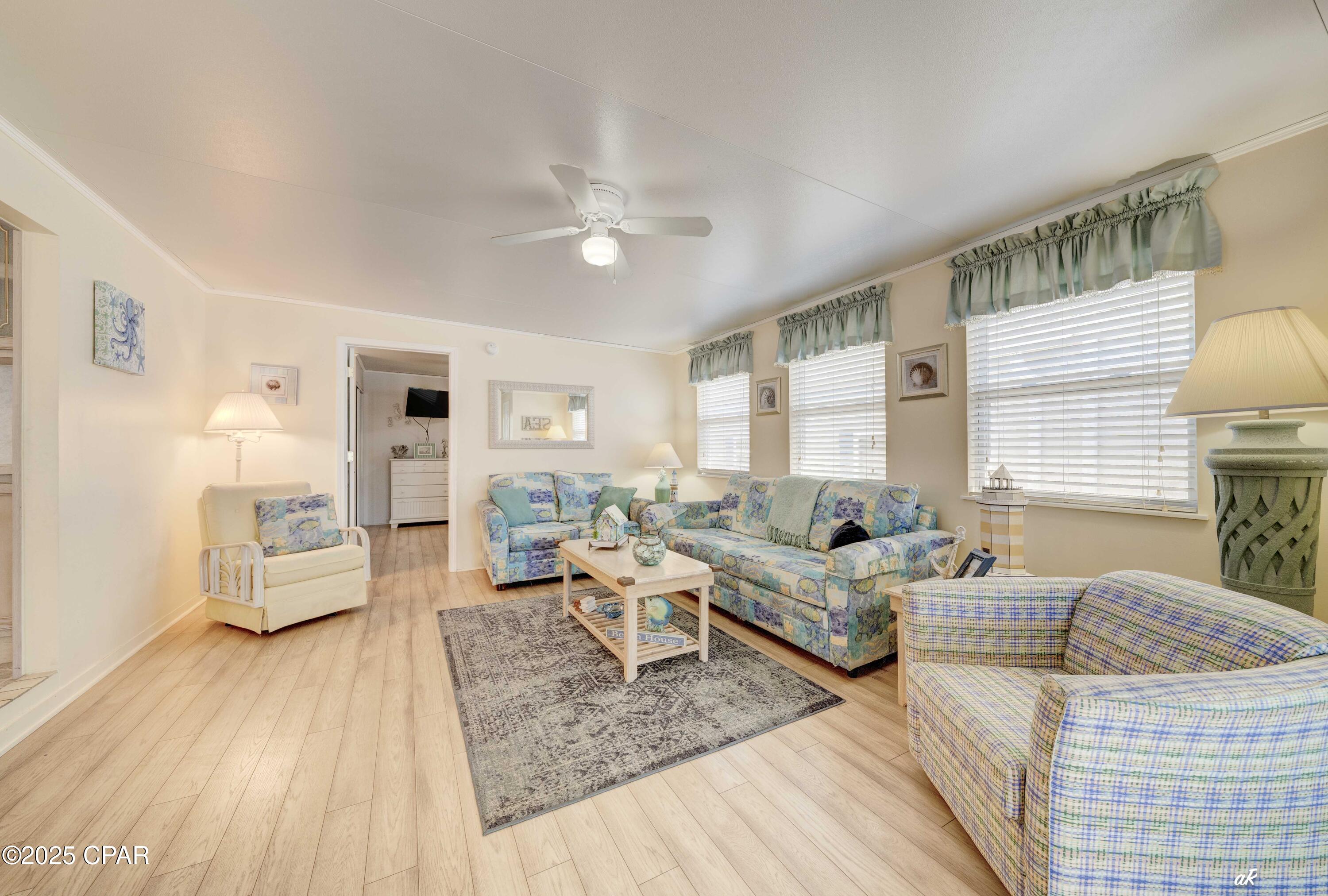 Image 5 For 1219 Thomas Drive 105