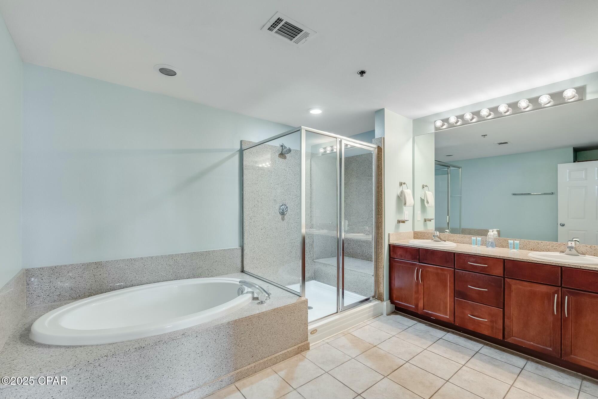 9860 S Thomas Drive #521, Panama City, Florida image 13