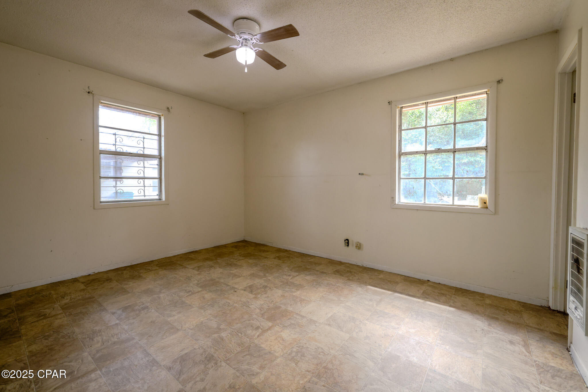 Image 10 For 891 8th Street