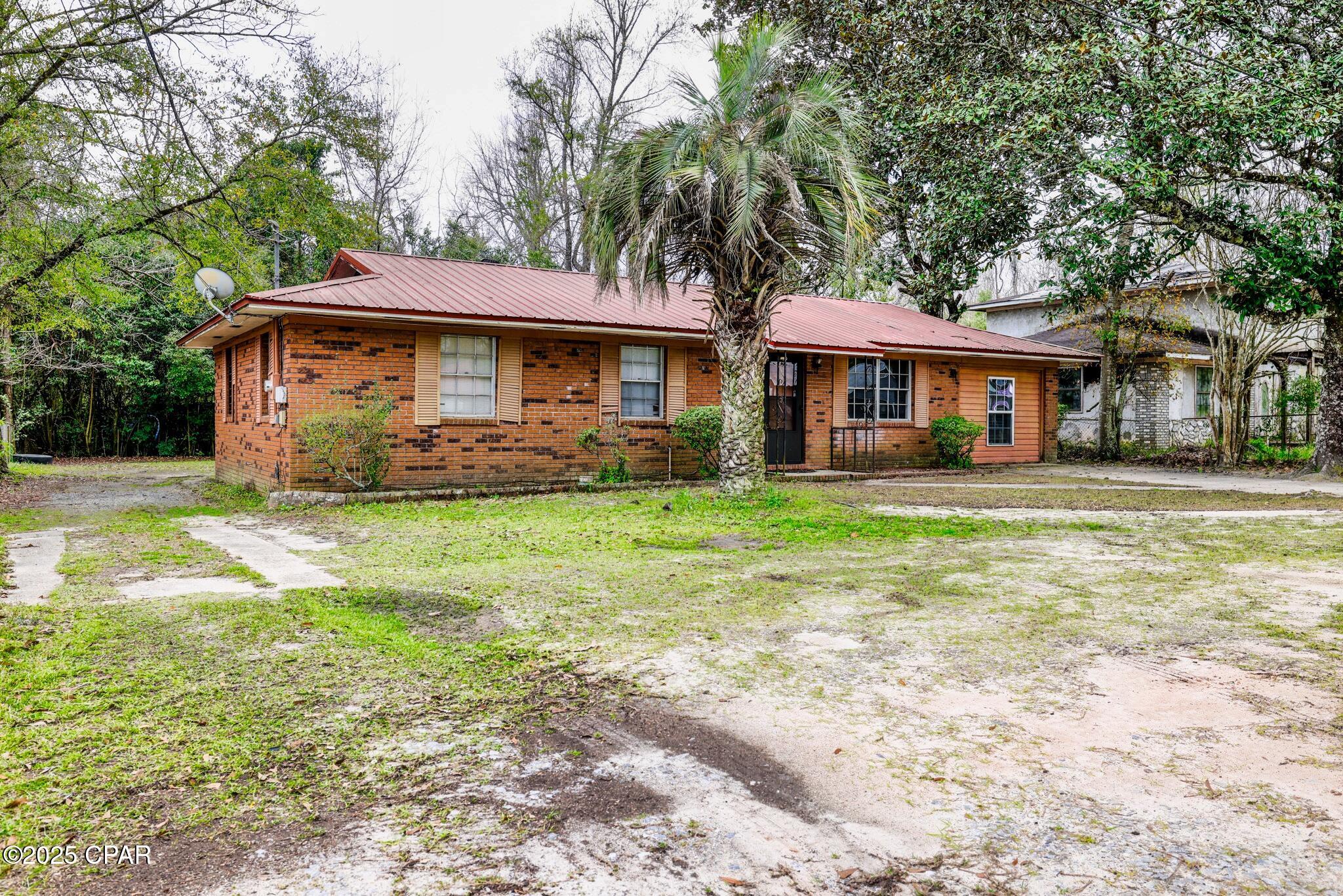 891 8th Street, Graceville, Florida image 2