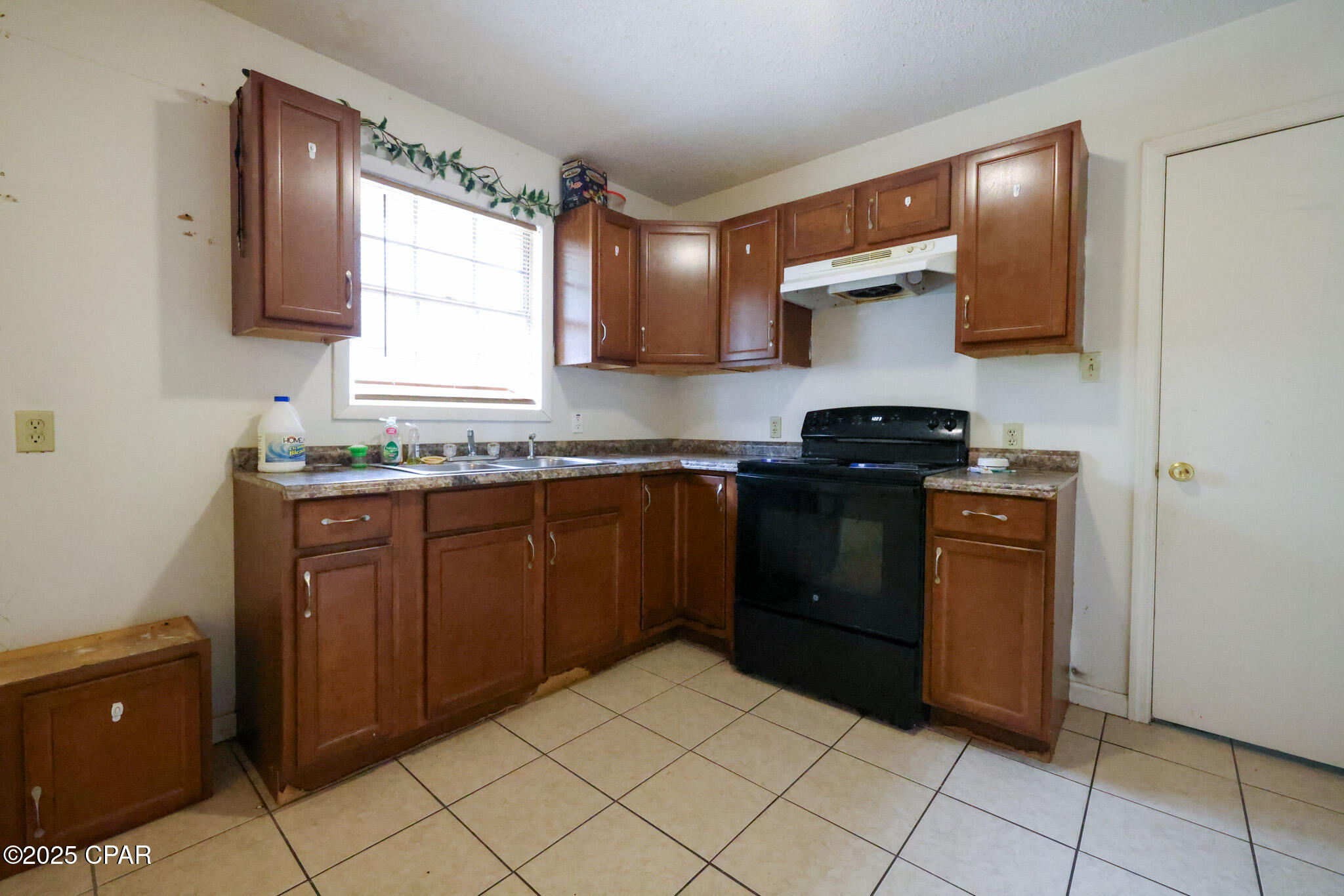 891 8th Street, Graceville, Florida image 5