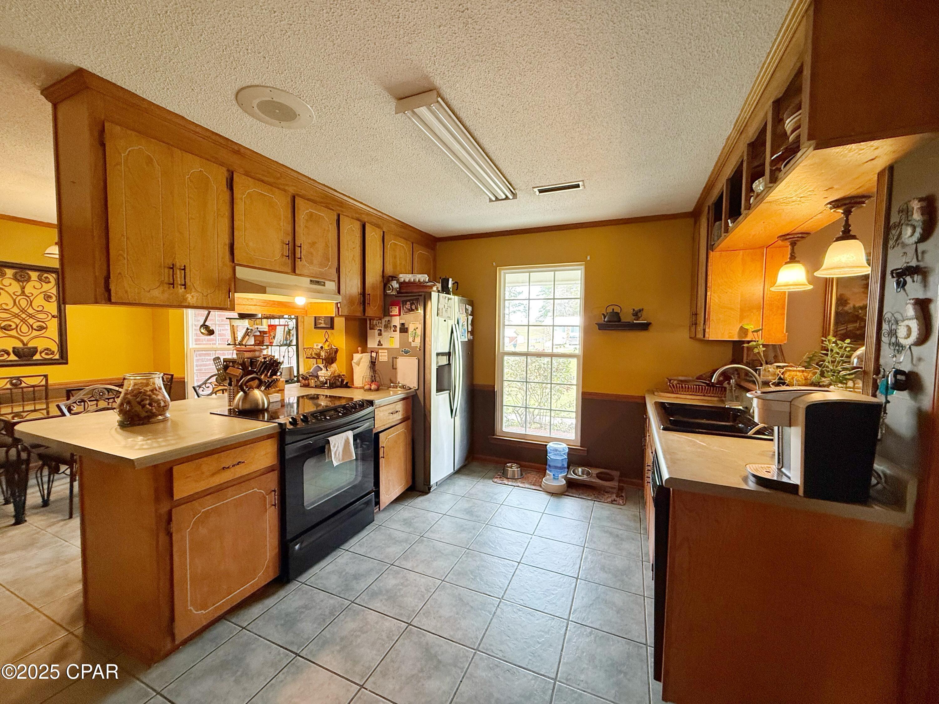 Image 12 For 4651 River Drive