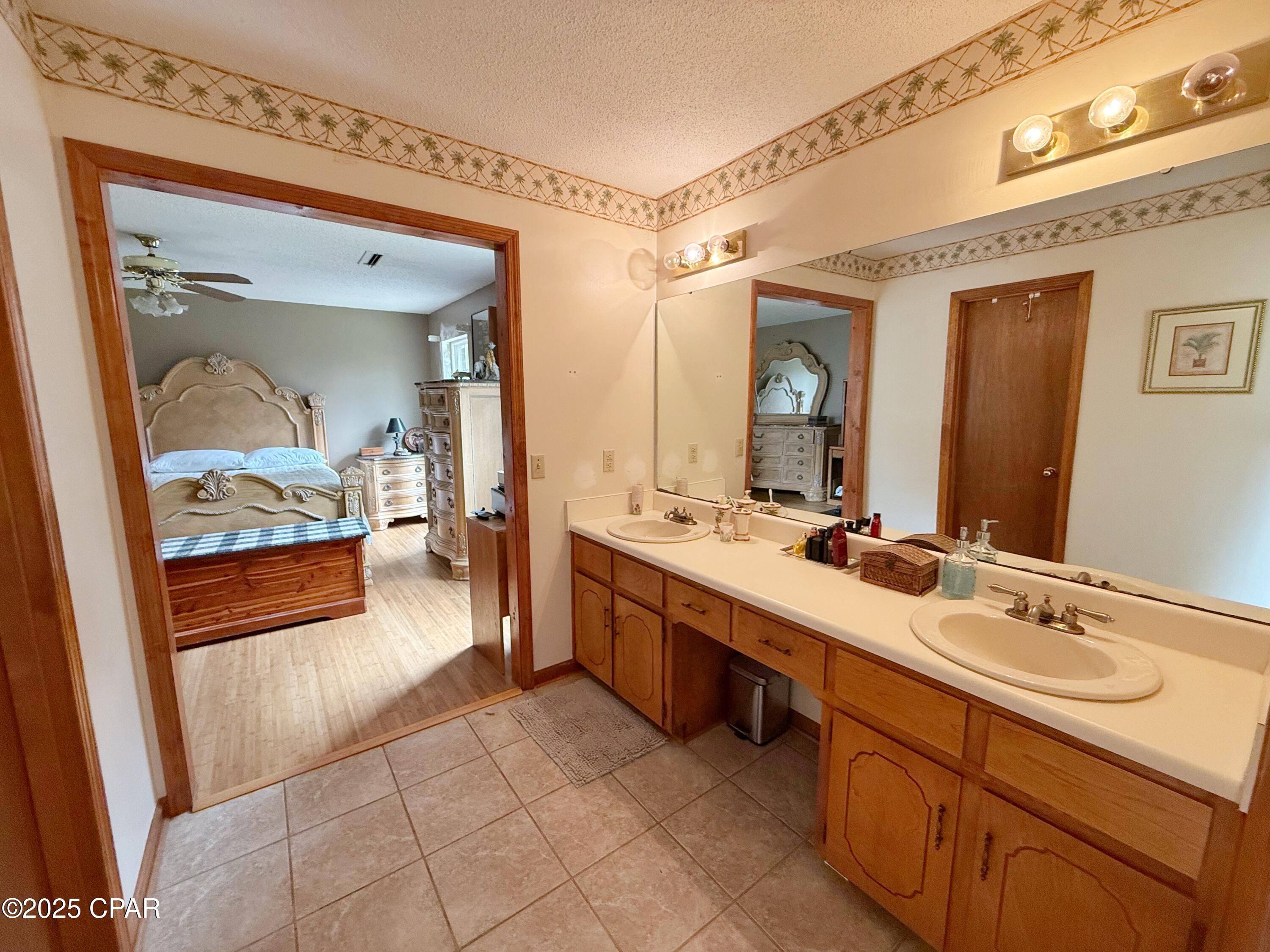 Image 18 For 4651 River Drive