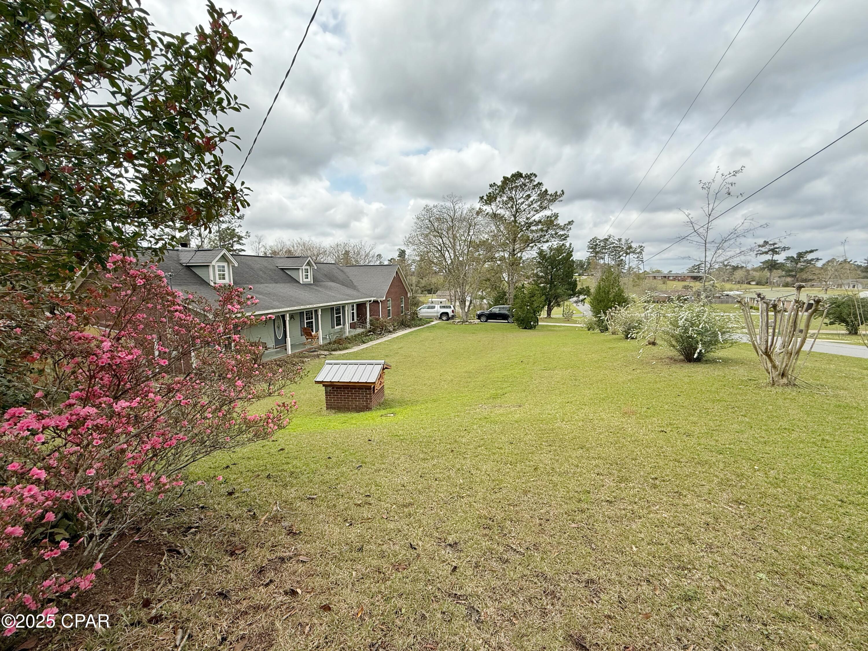 4651 River Drive, Marianna, Florida image 2