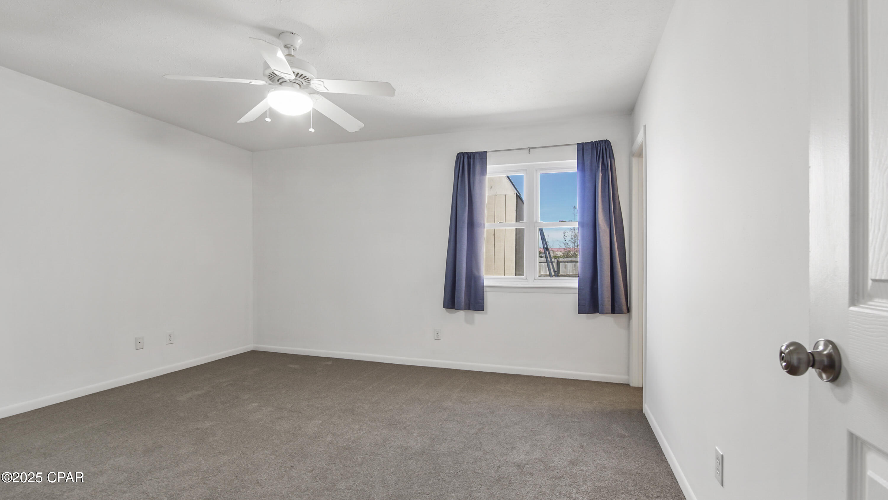 Image 10 For 208 Acme Lane