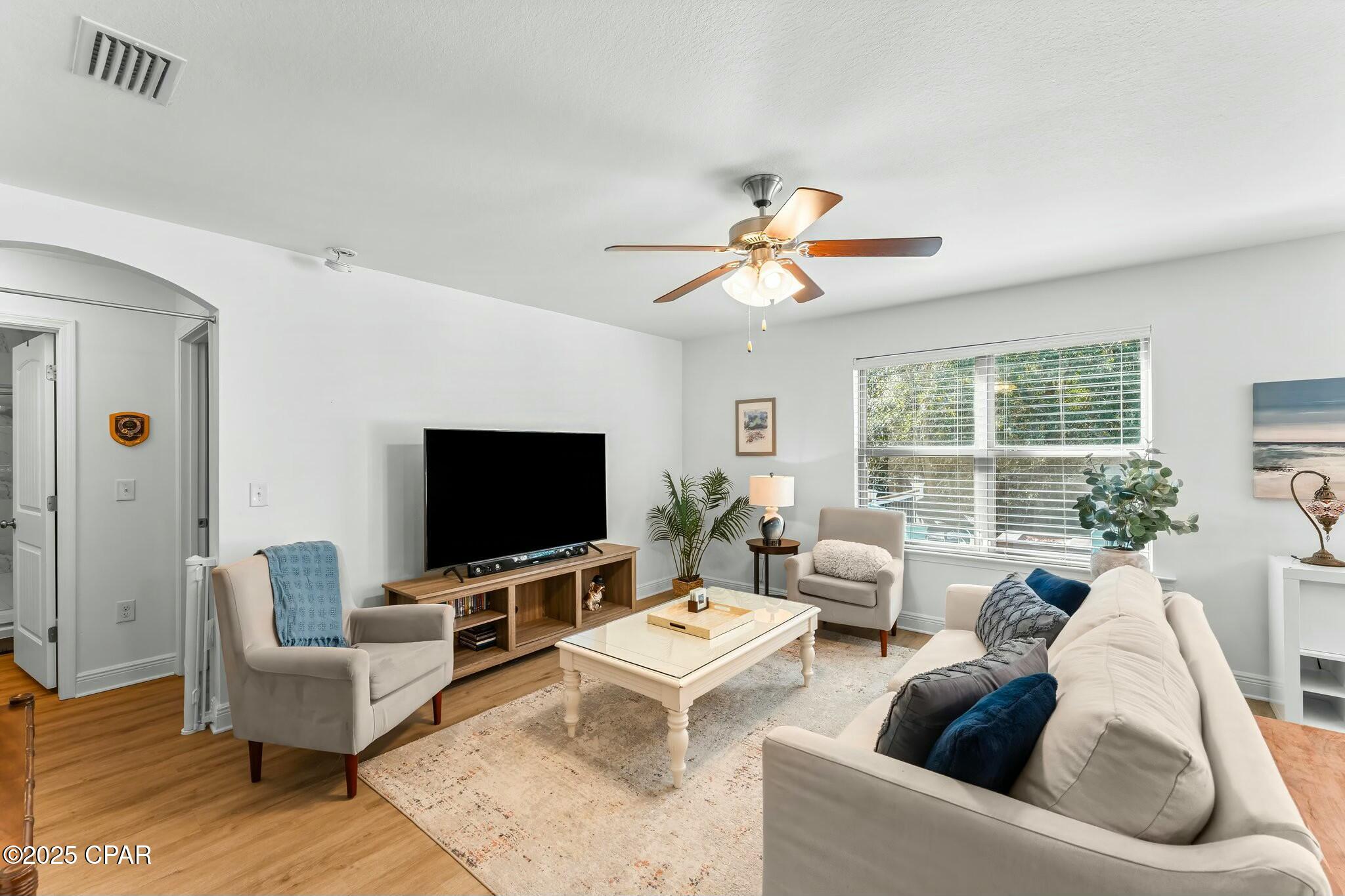 Image 17 For 1527 Wateroak Drive
