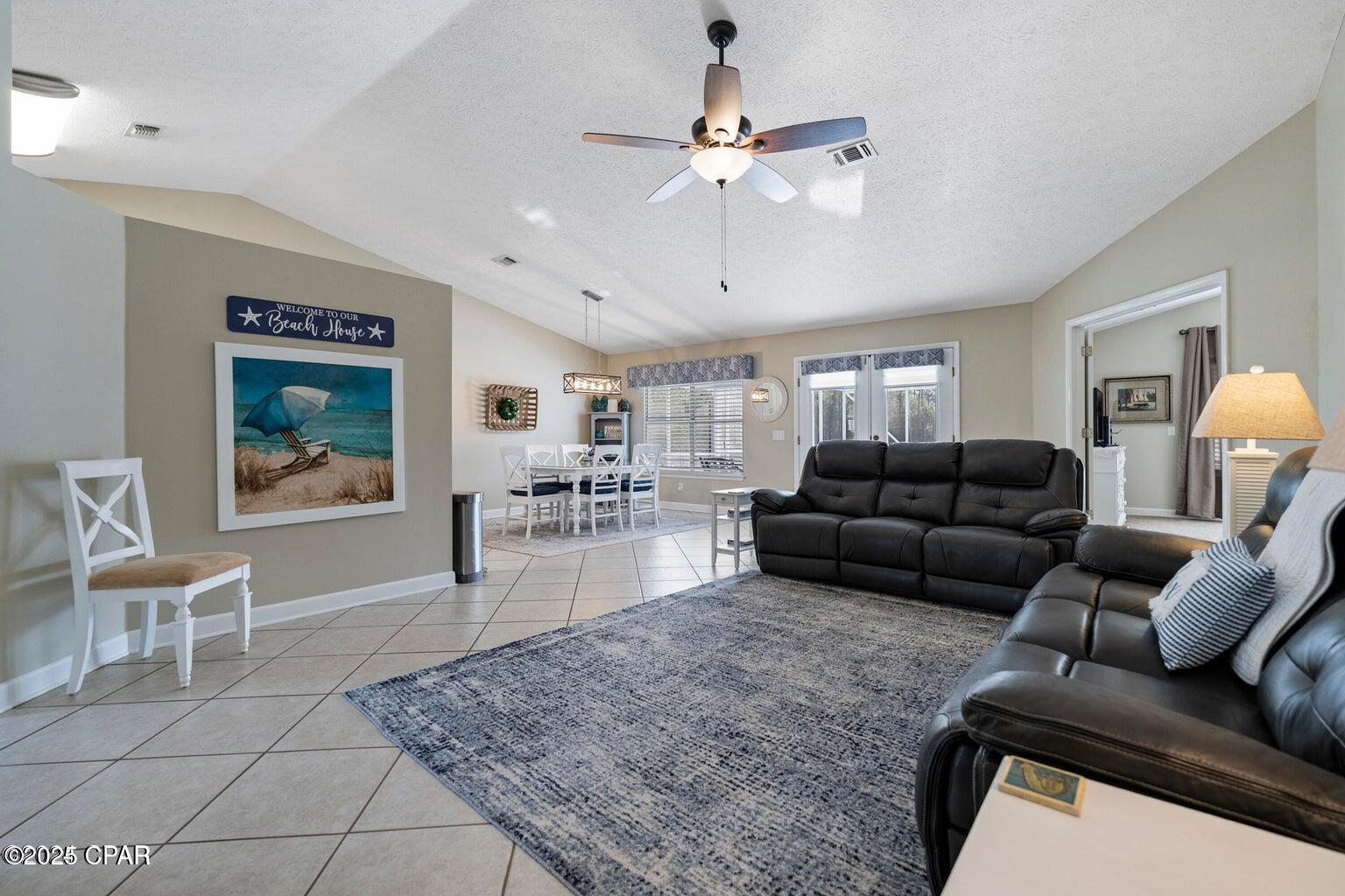 219 S Glades Trail