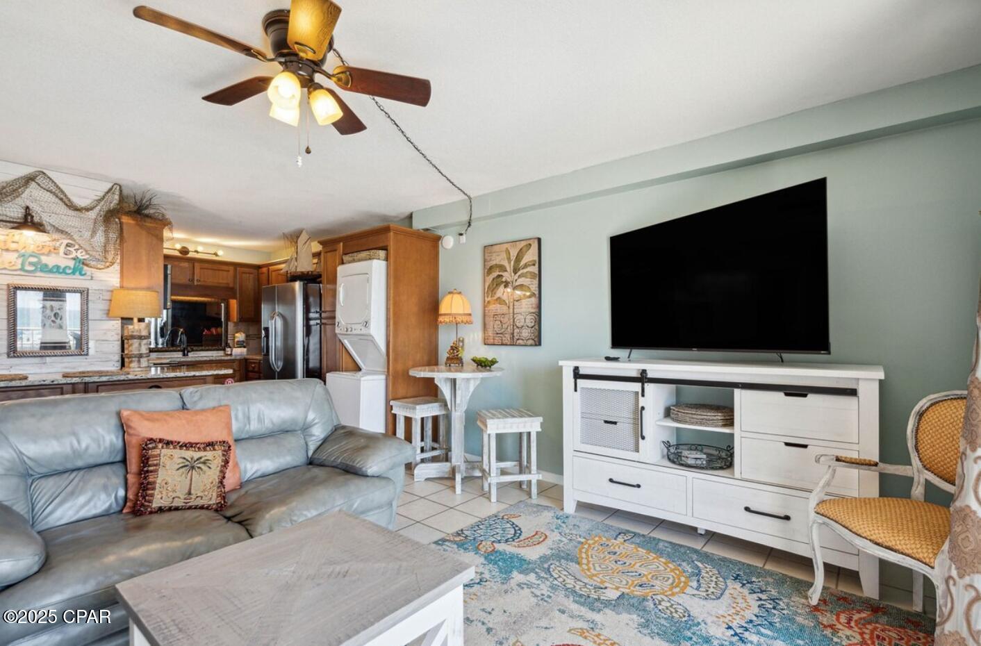 Image 10 For 8743 Thomas Drive 225