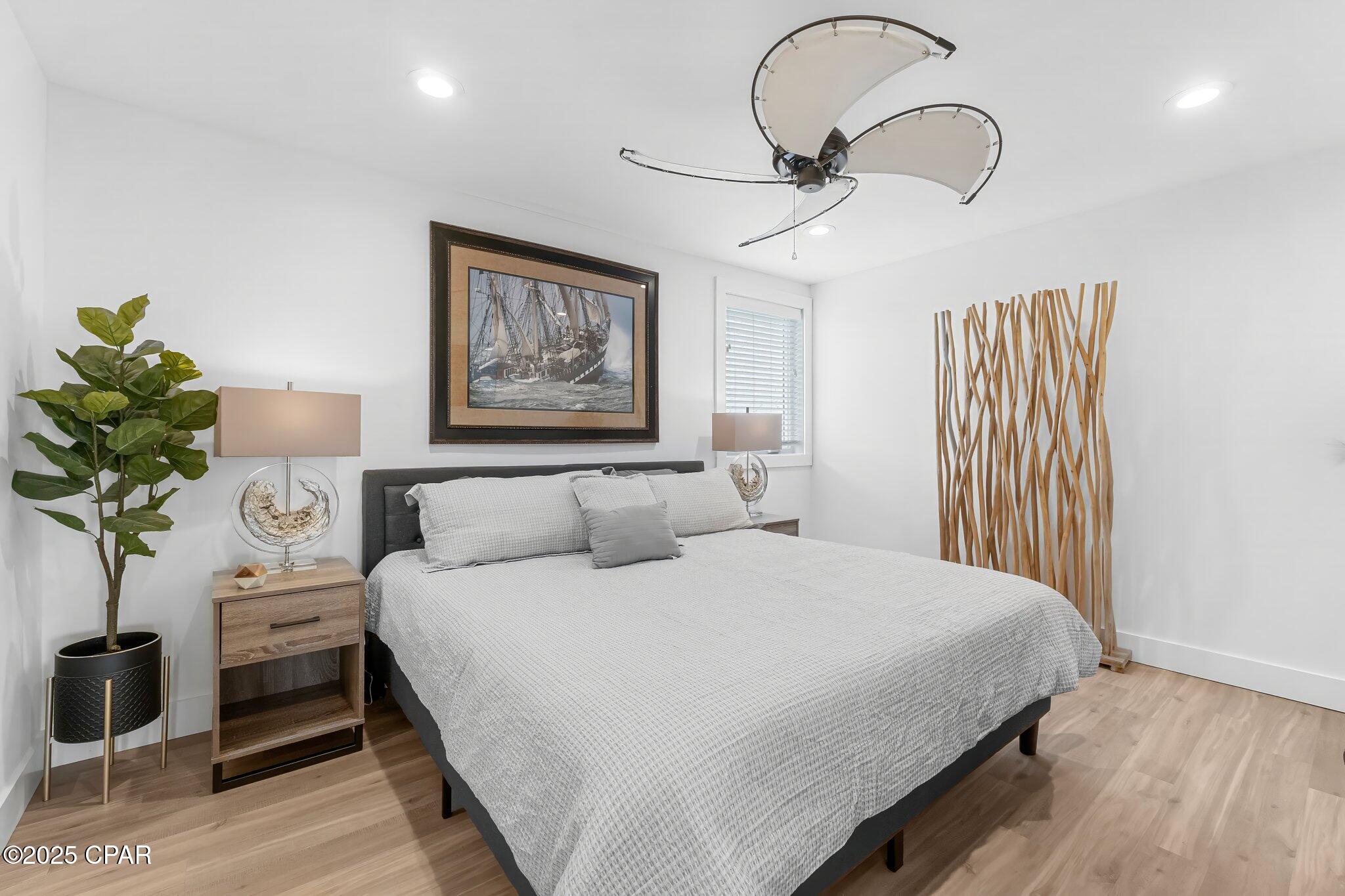 Image 3 For 4726 Bay Point Road 4214