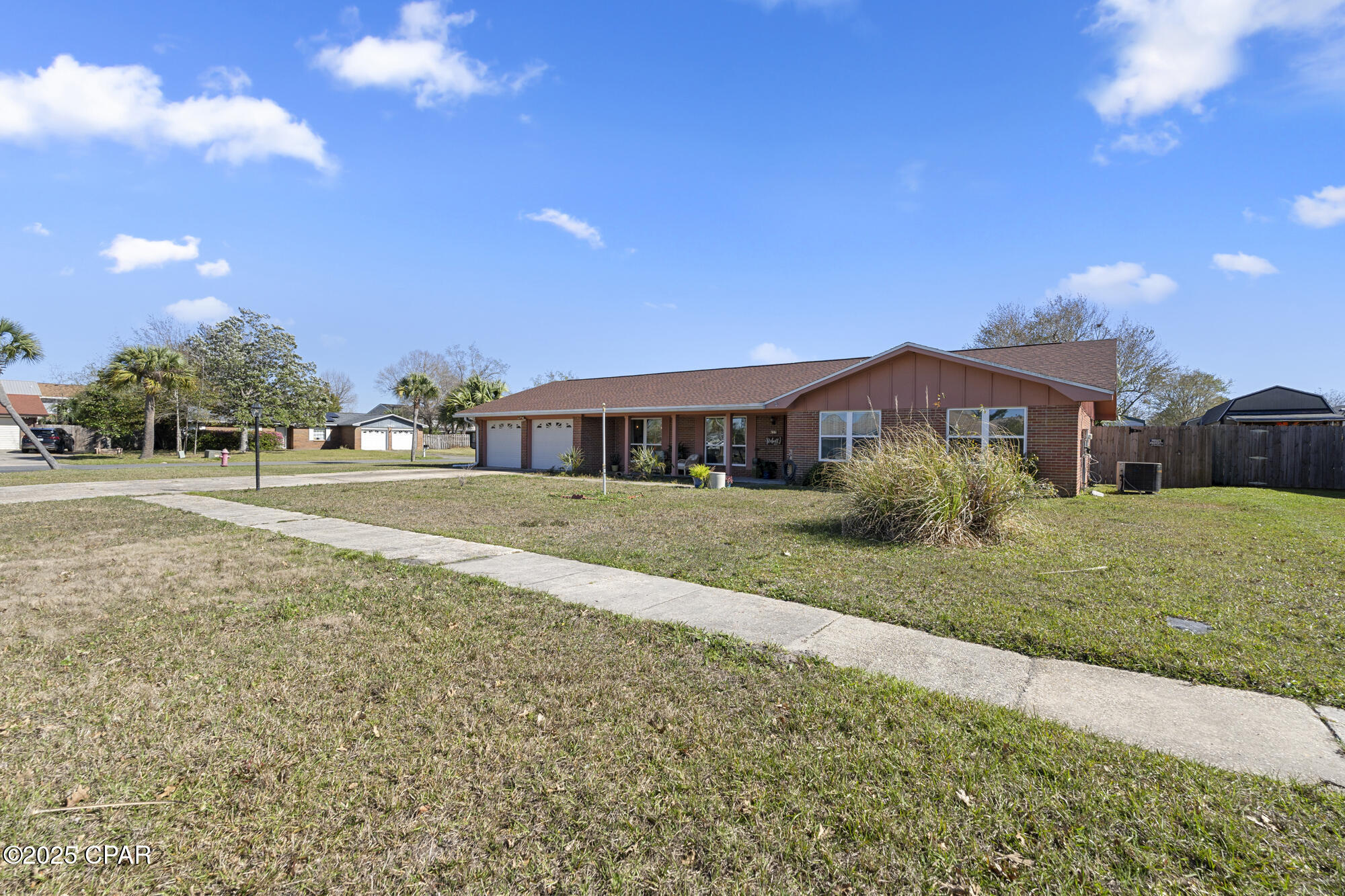 Image 2 For 301 Floyd Drive
