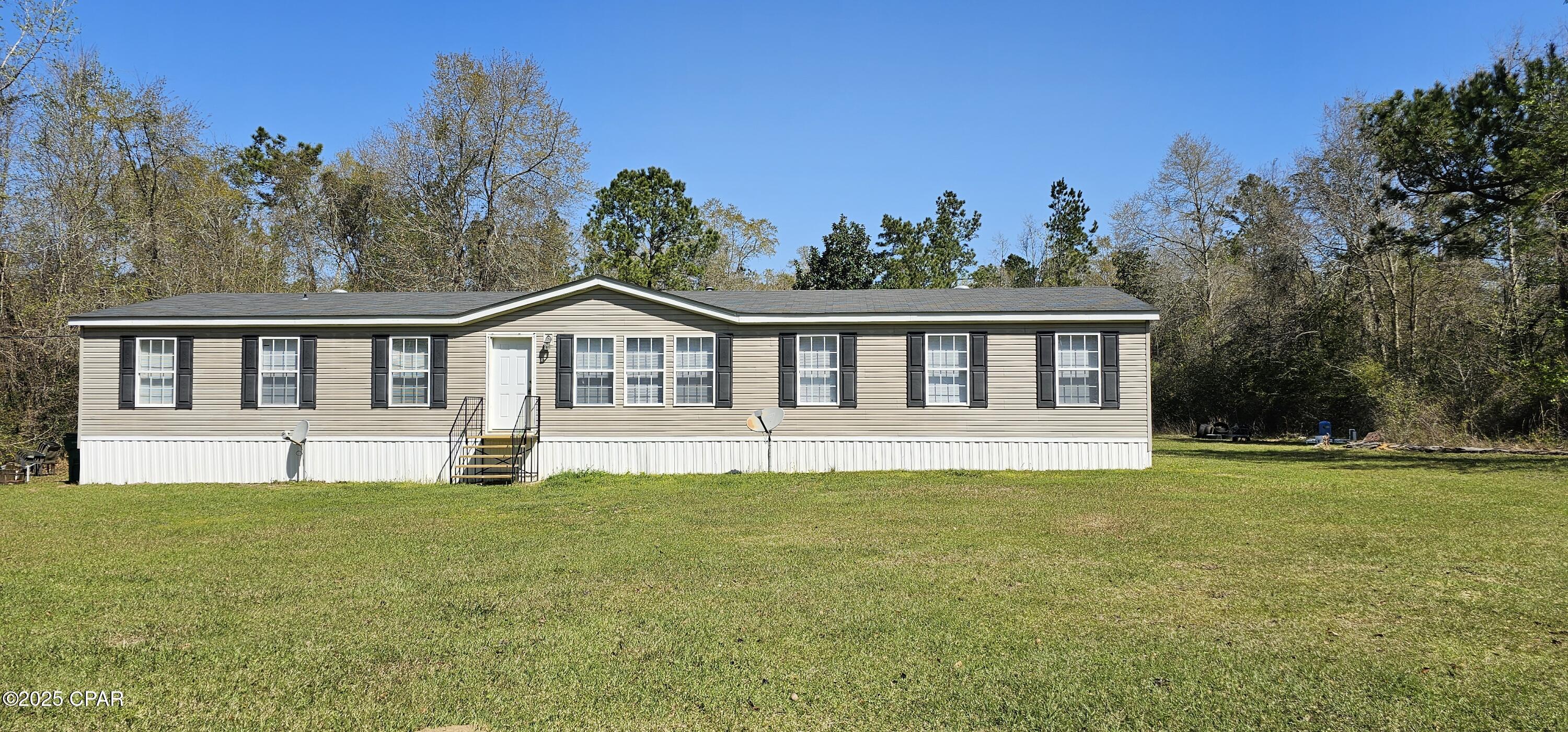 3140 Lovewood Road, Marianna, Florida image 1