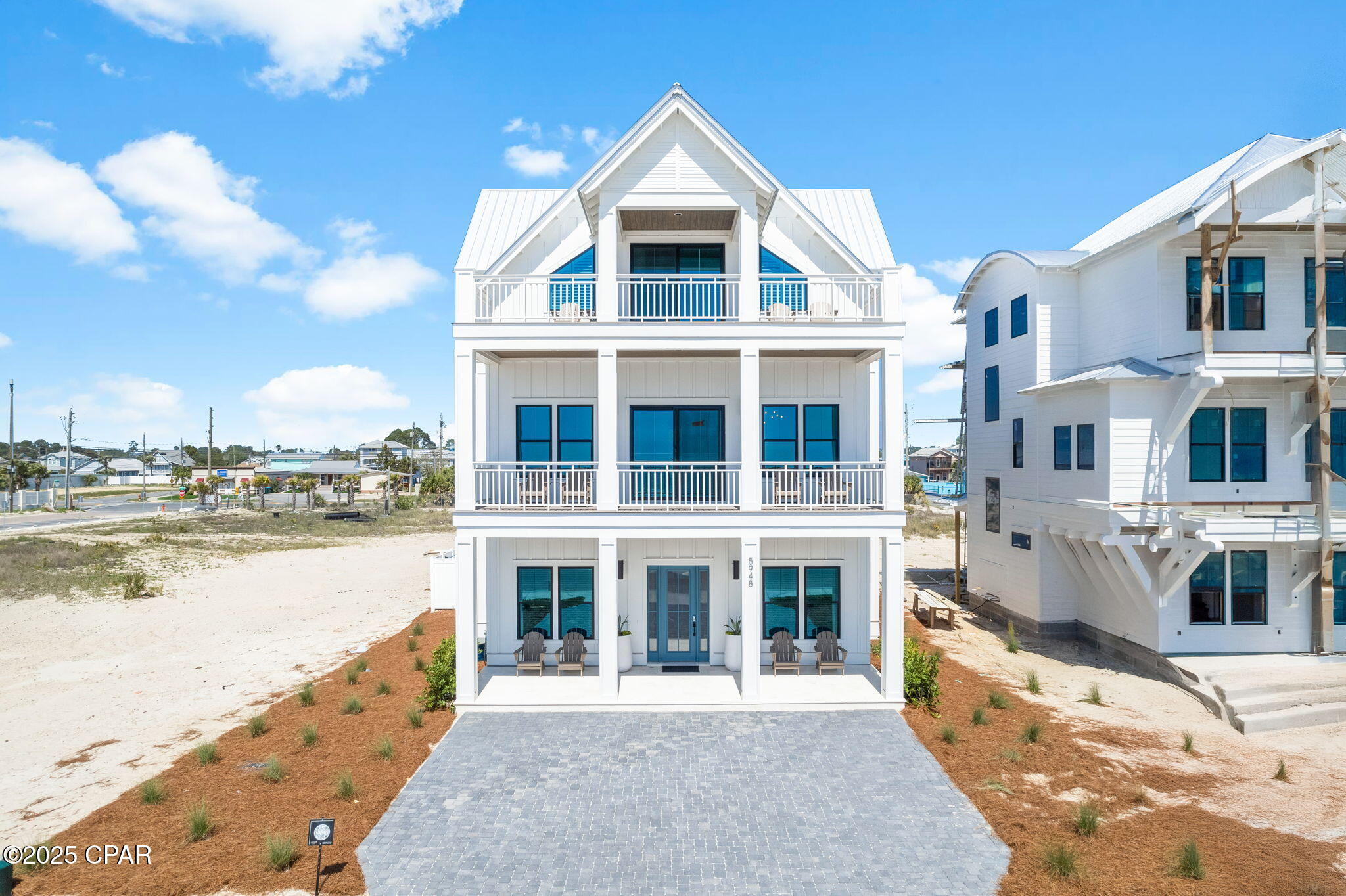5948 Gulf Drive