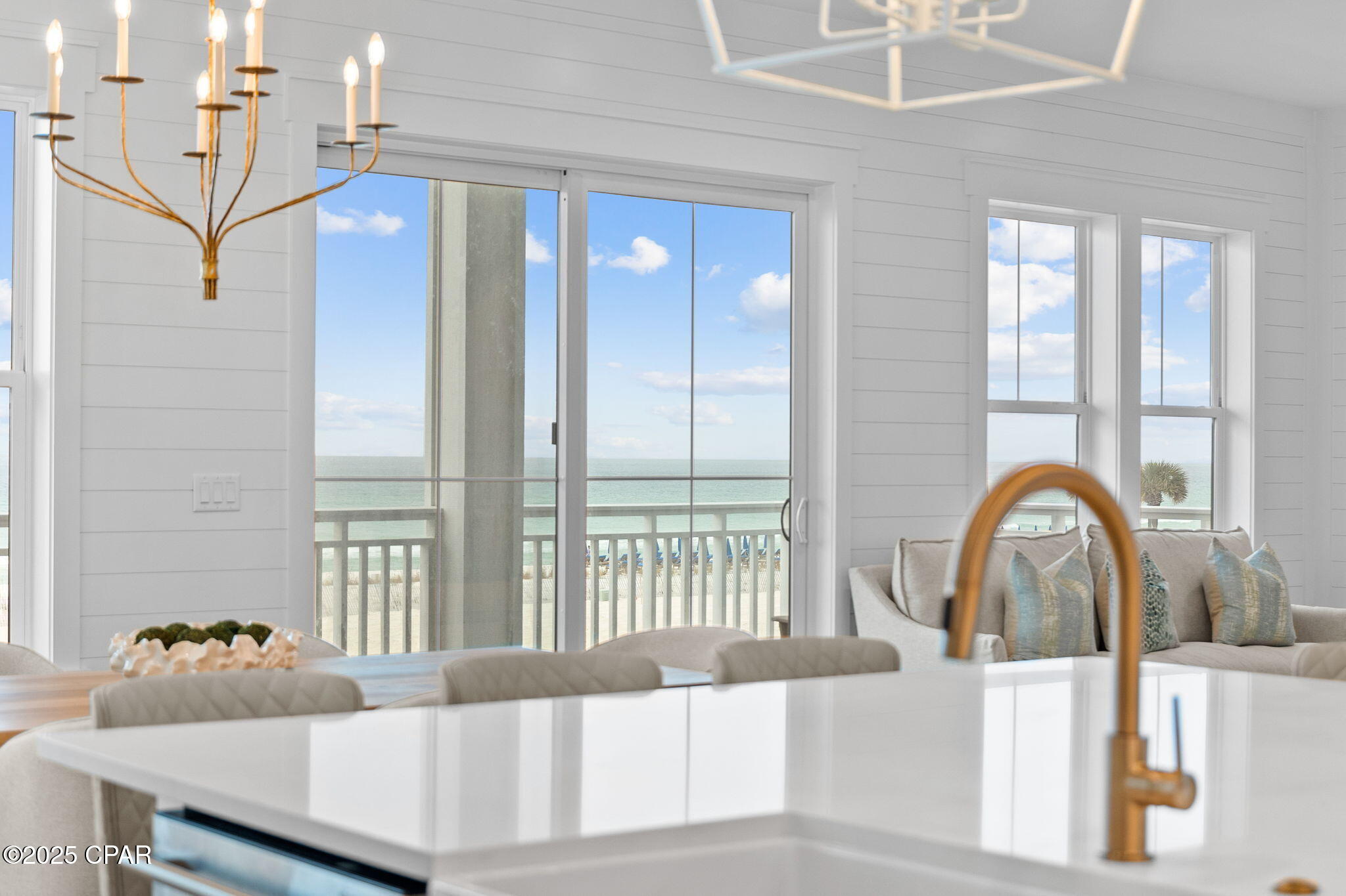 Listing photo id 38 for 5948 Gulf Drive