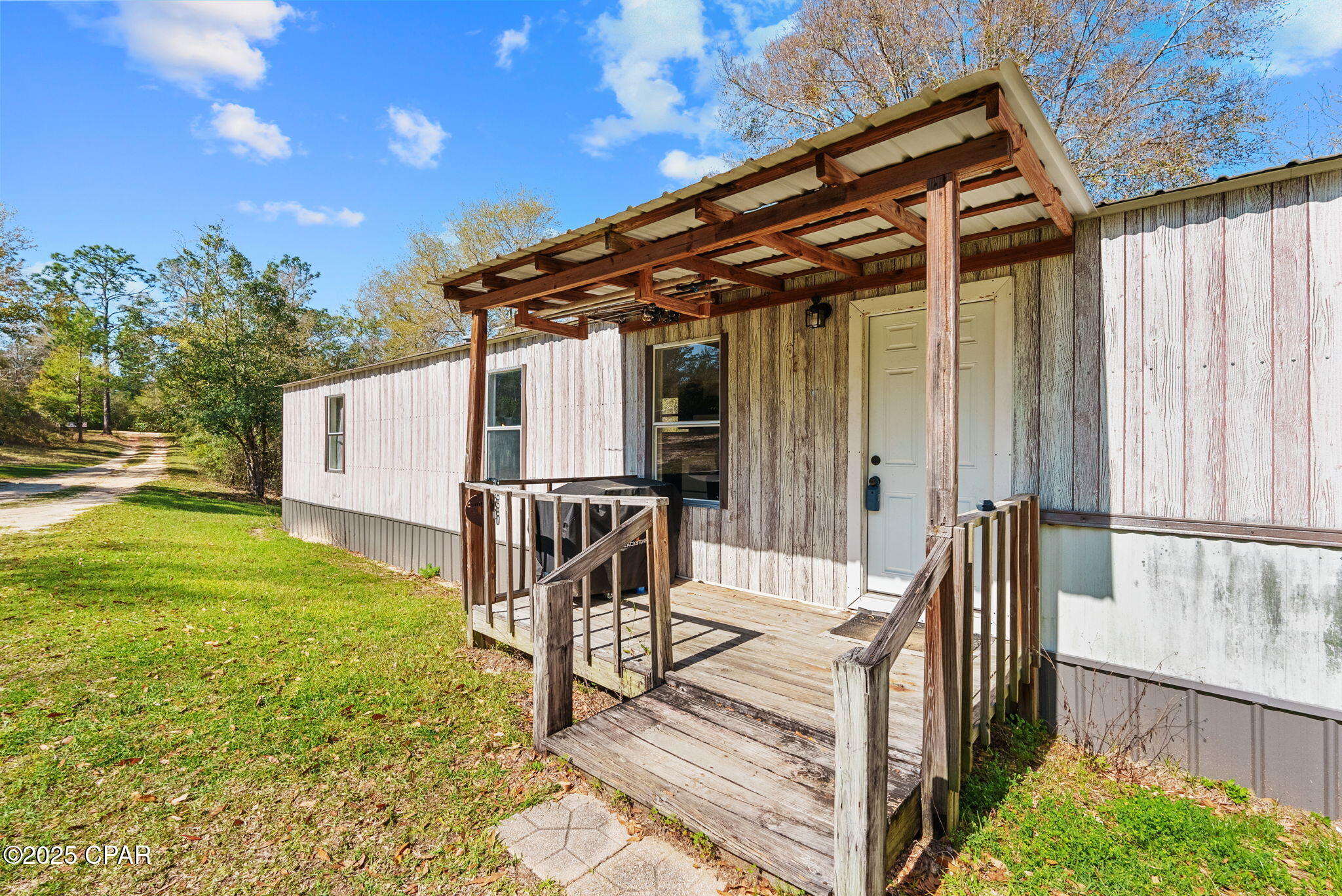2526 Pinewood Drive