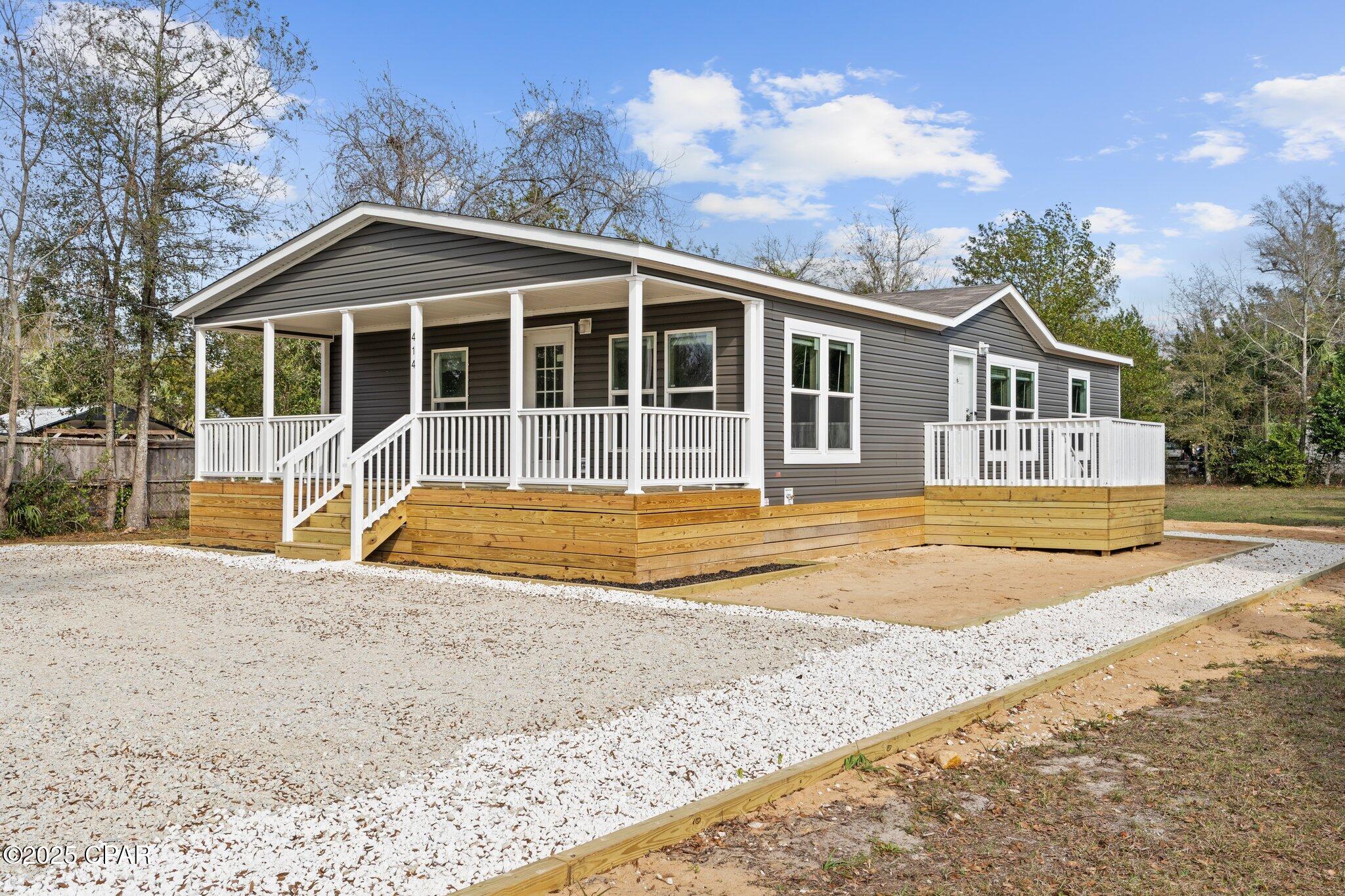 414 Sanders Lane