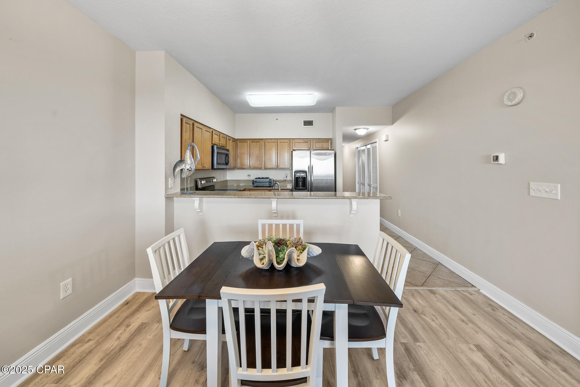 Image 6 For 2400 Grandiflora Boulevard E407