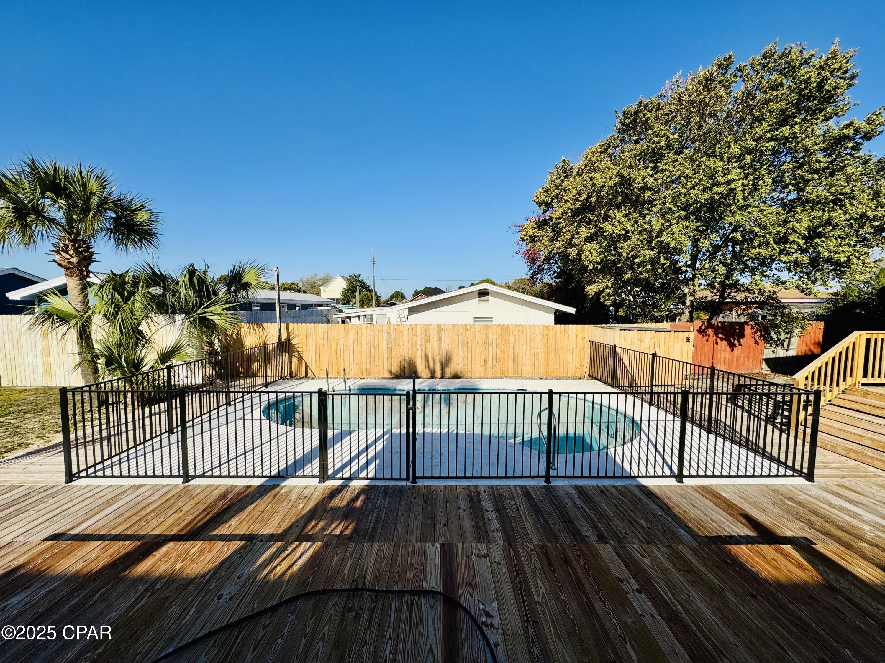 Image 16 For 325 Hibiscus Drive