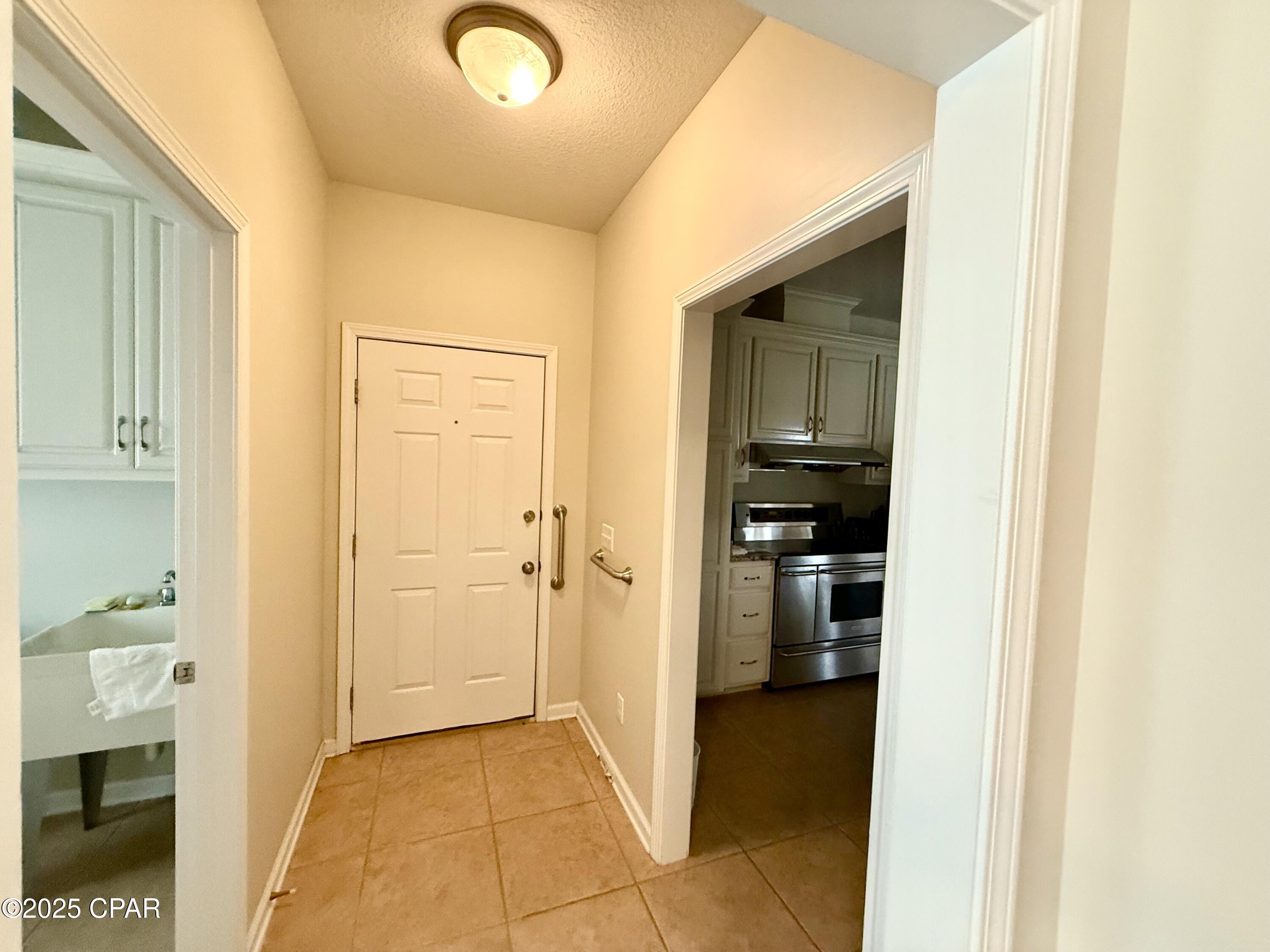 2557 Woods View Drive, Marianna, Florida image 11