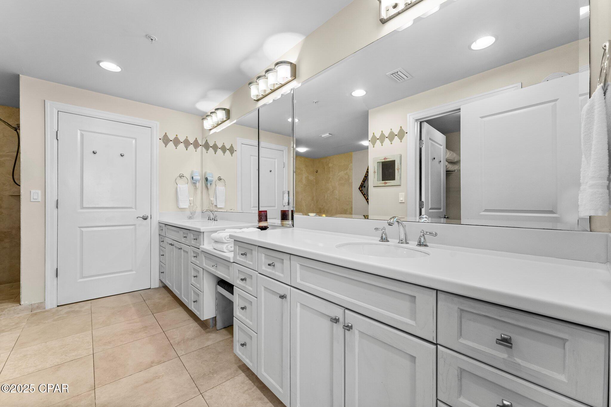 Image 23 For 7505 Thomas Drive 1222b