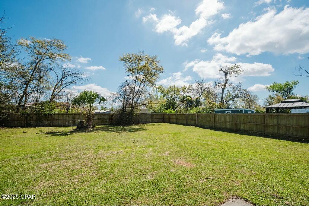 Image 19 For 1542 Oak Avenue