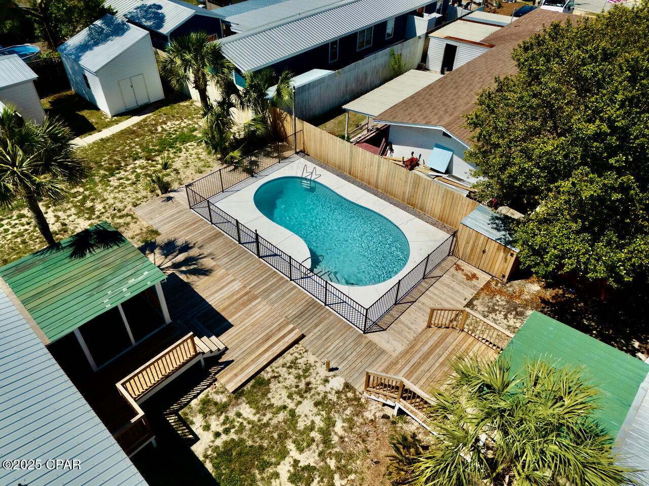 Image 5 For 325 Hibiscus Drive