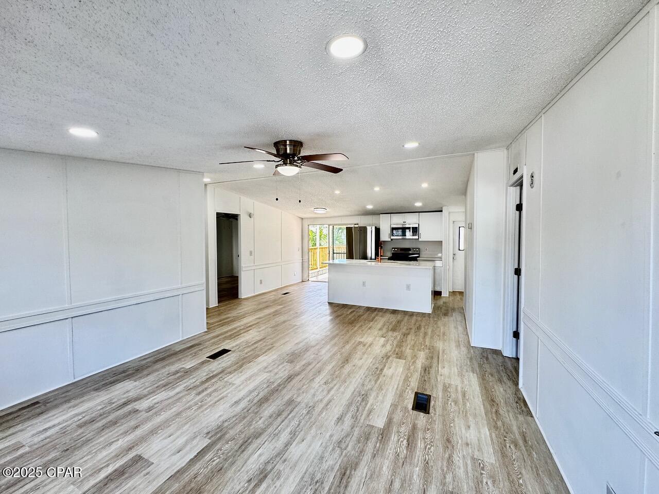 Image 11 For 327 Hibiscus Drive