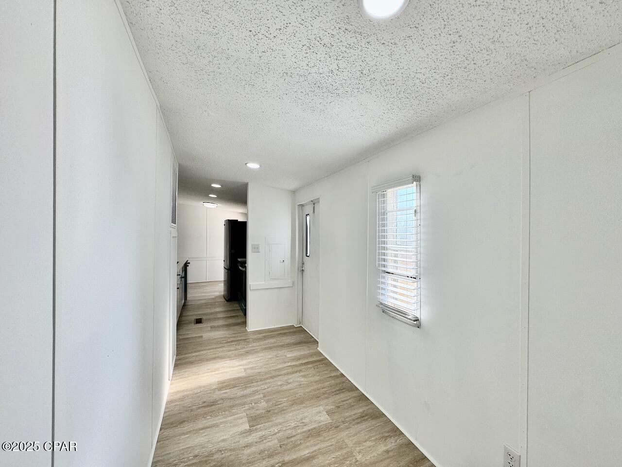 Image 19 For 327 Hibiscus Drive
