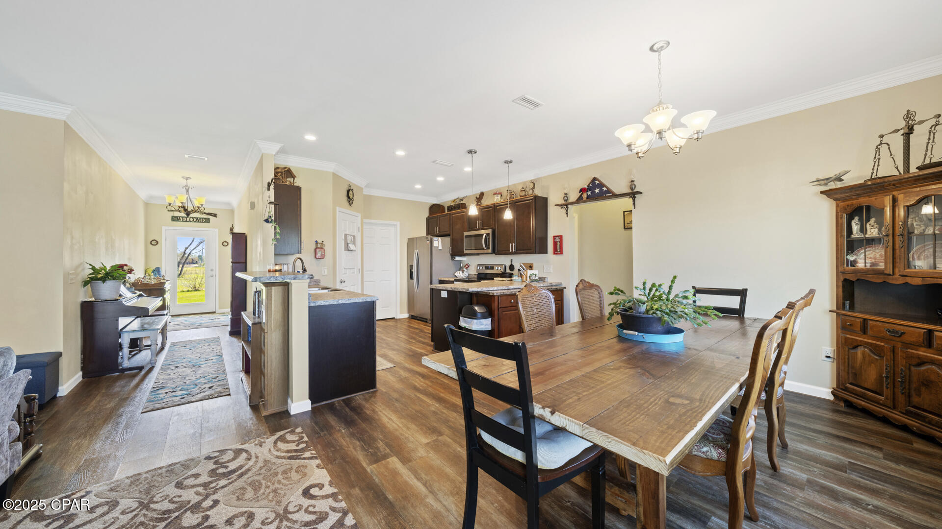 10555 River Alley Road, Youngstown, Florida image 10