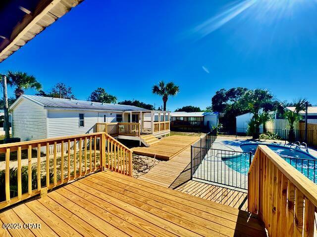 Image 14 For 329 Hibiscus Drive