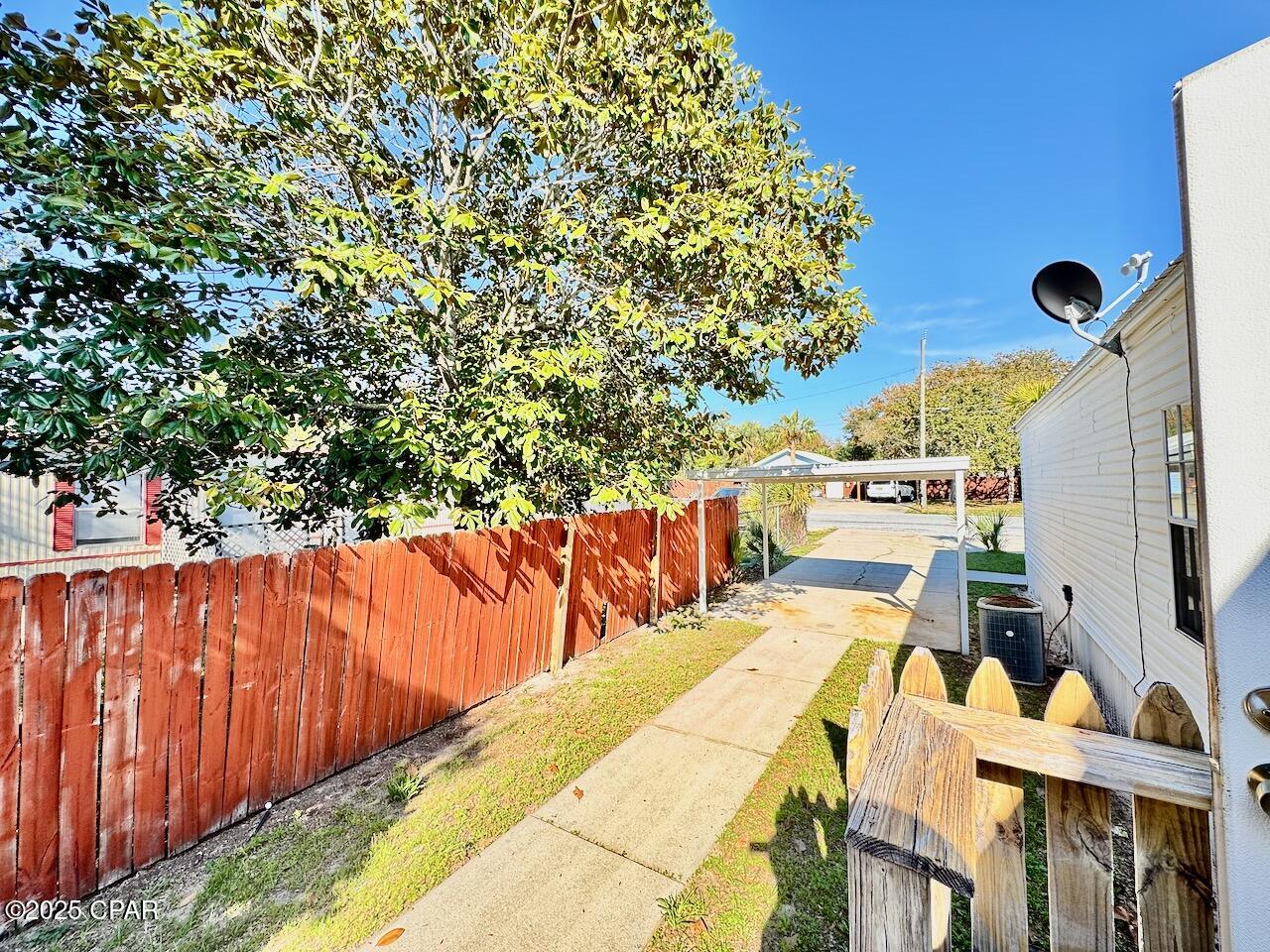 Image 16 For 329 Hibiscus Drive