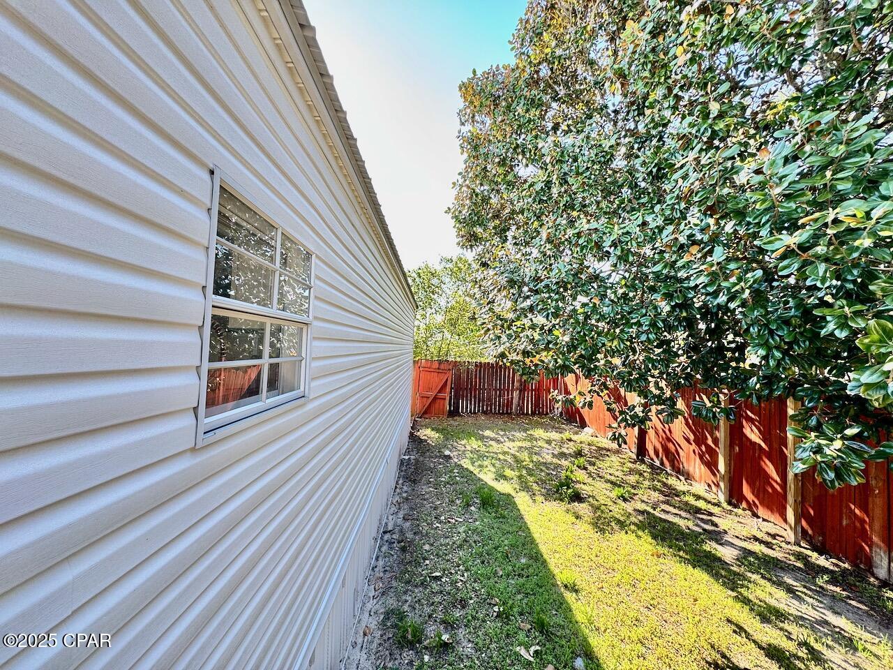 Image 17 For 329 Hibiscus Drive