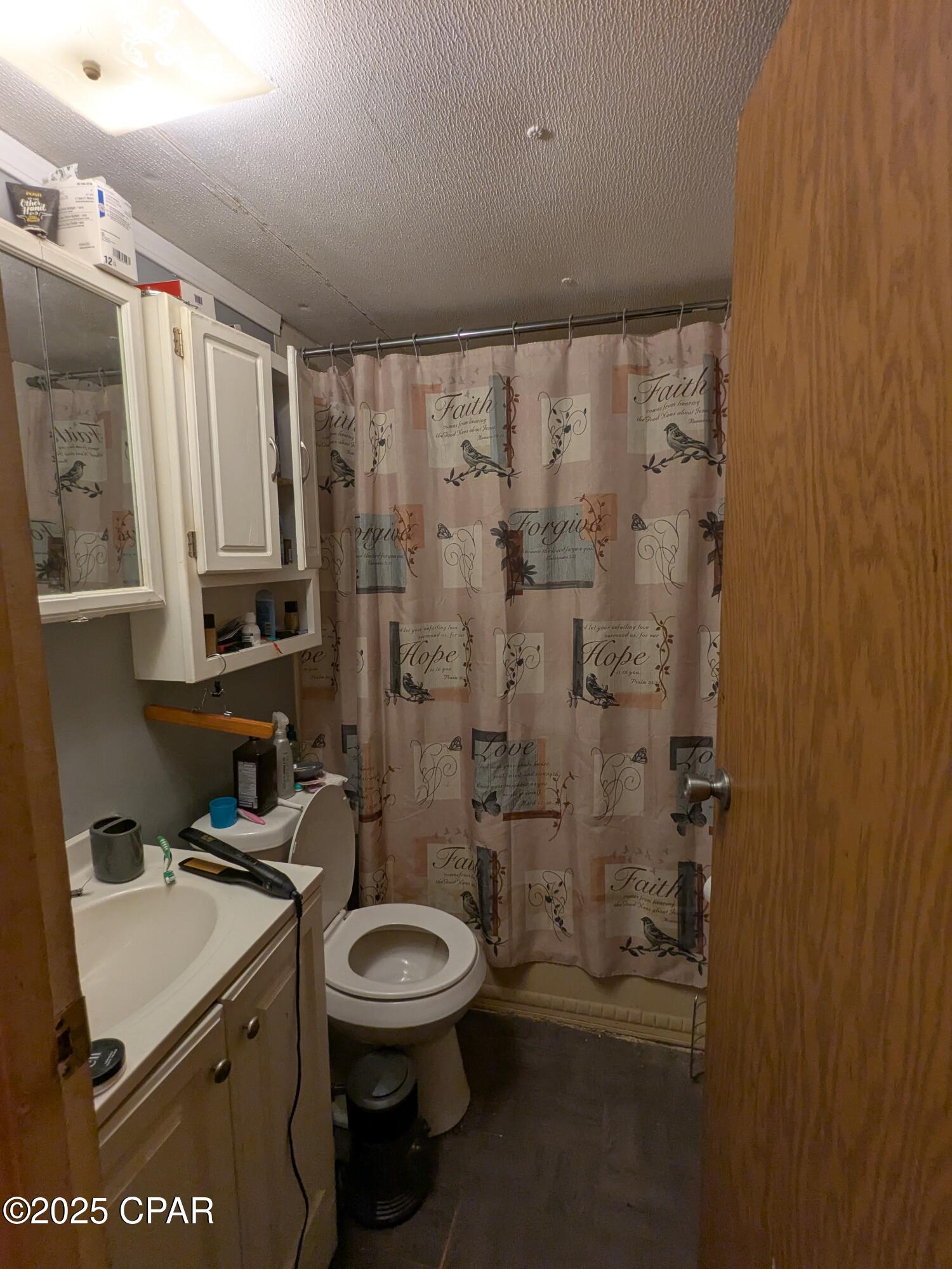 6431 Wolfe Lane, Youngstown, Florida image 24