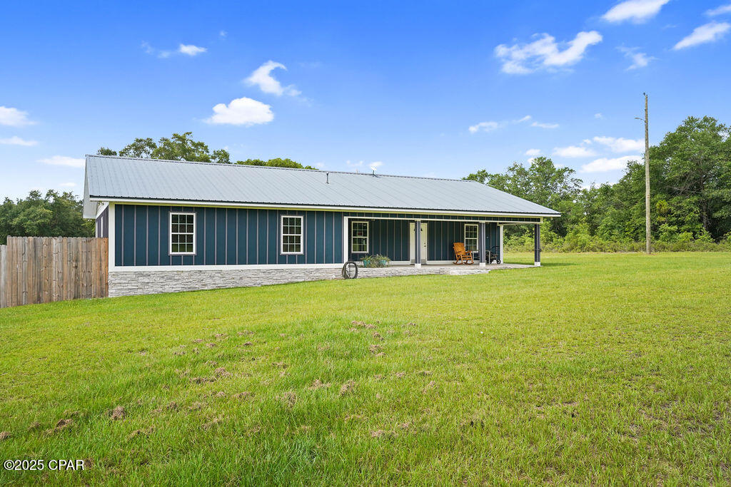 Details for 2089 Pike Pond Road, Alford, FL 32420