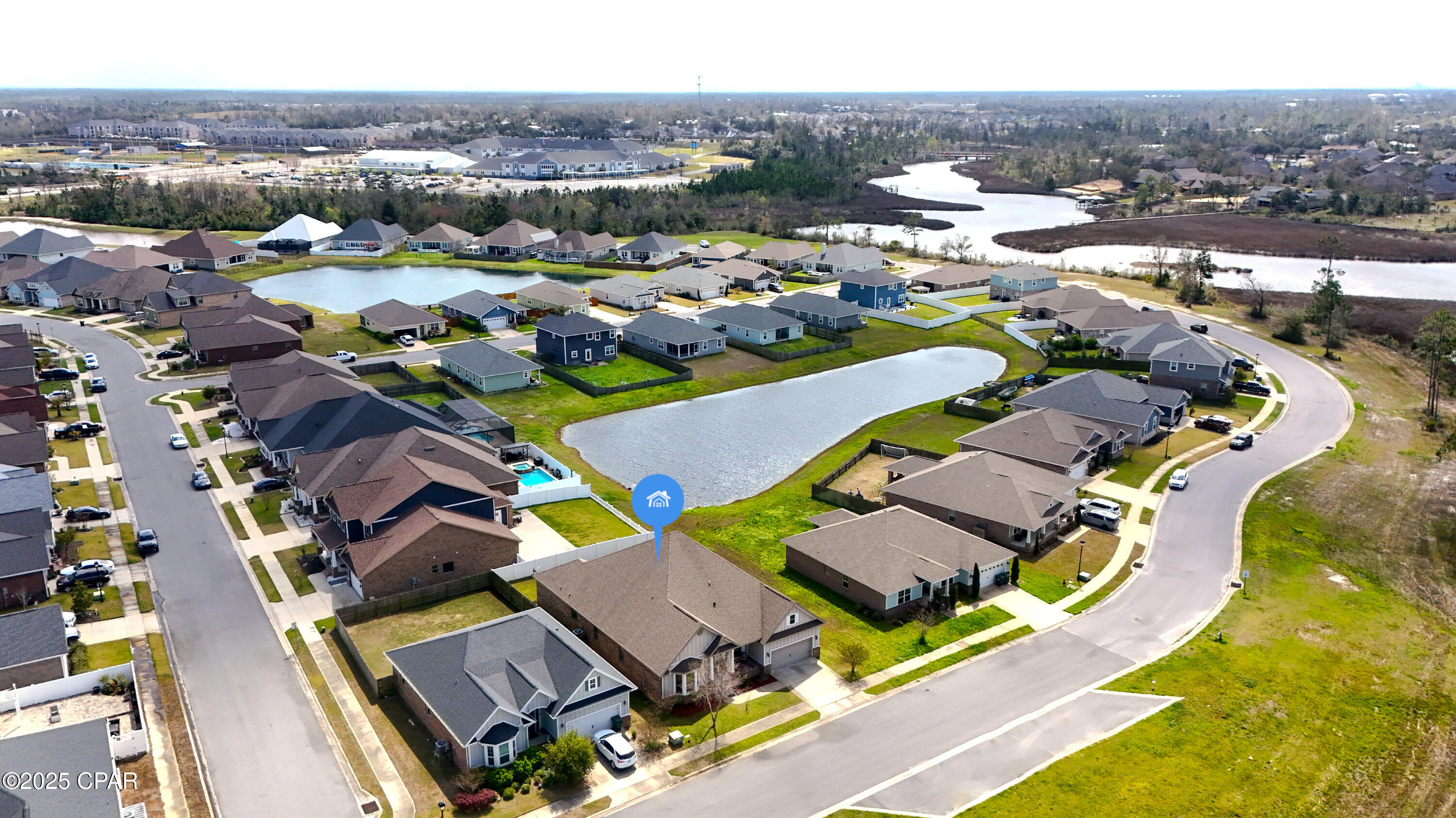 Image 10 For 221 Shoreview Drive