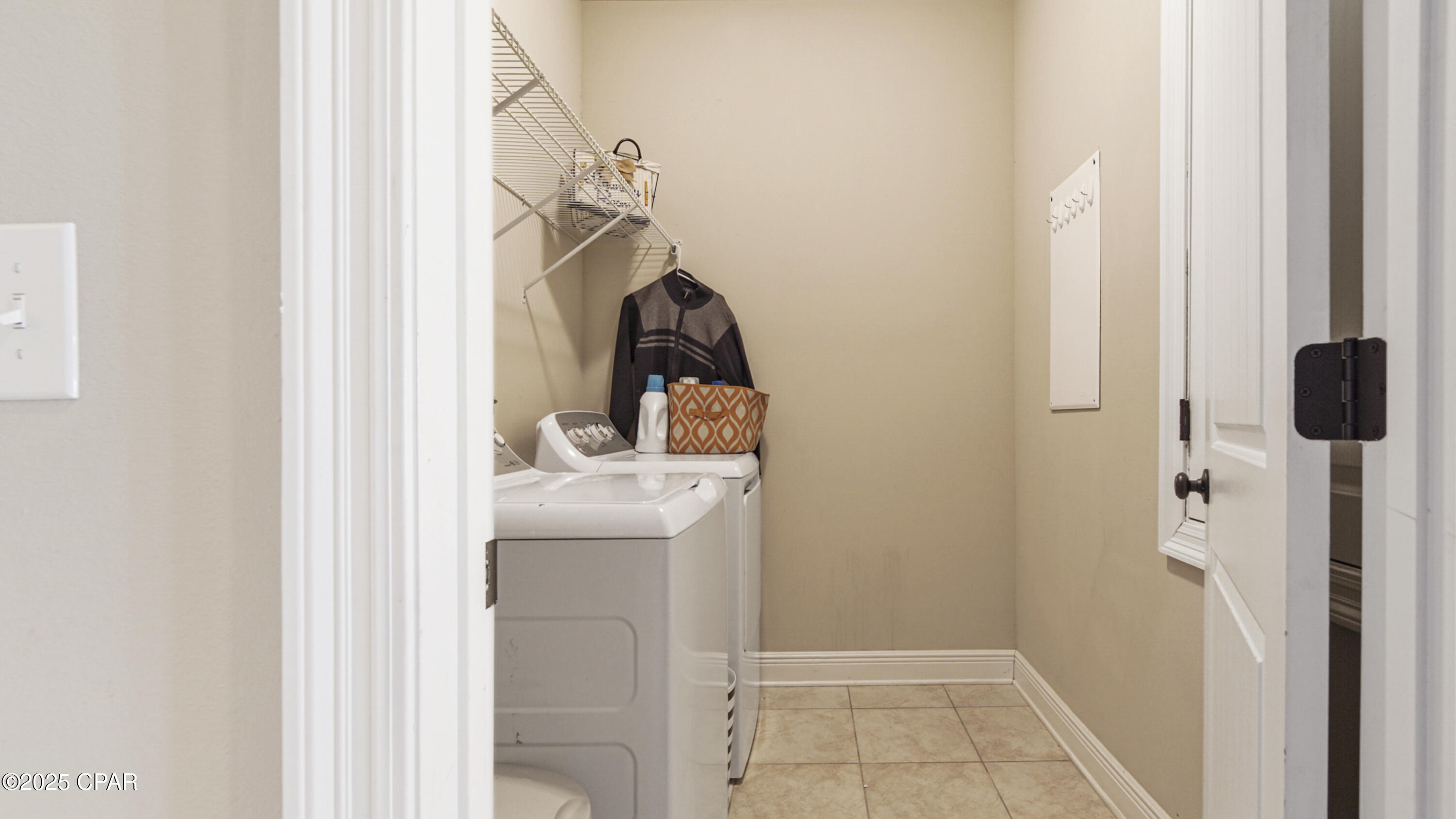 Image 30 For 221 Shoreview Drive
