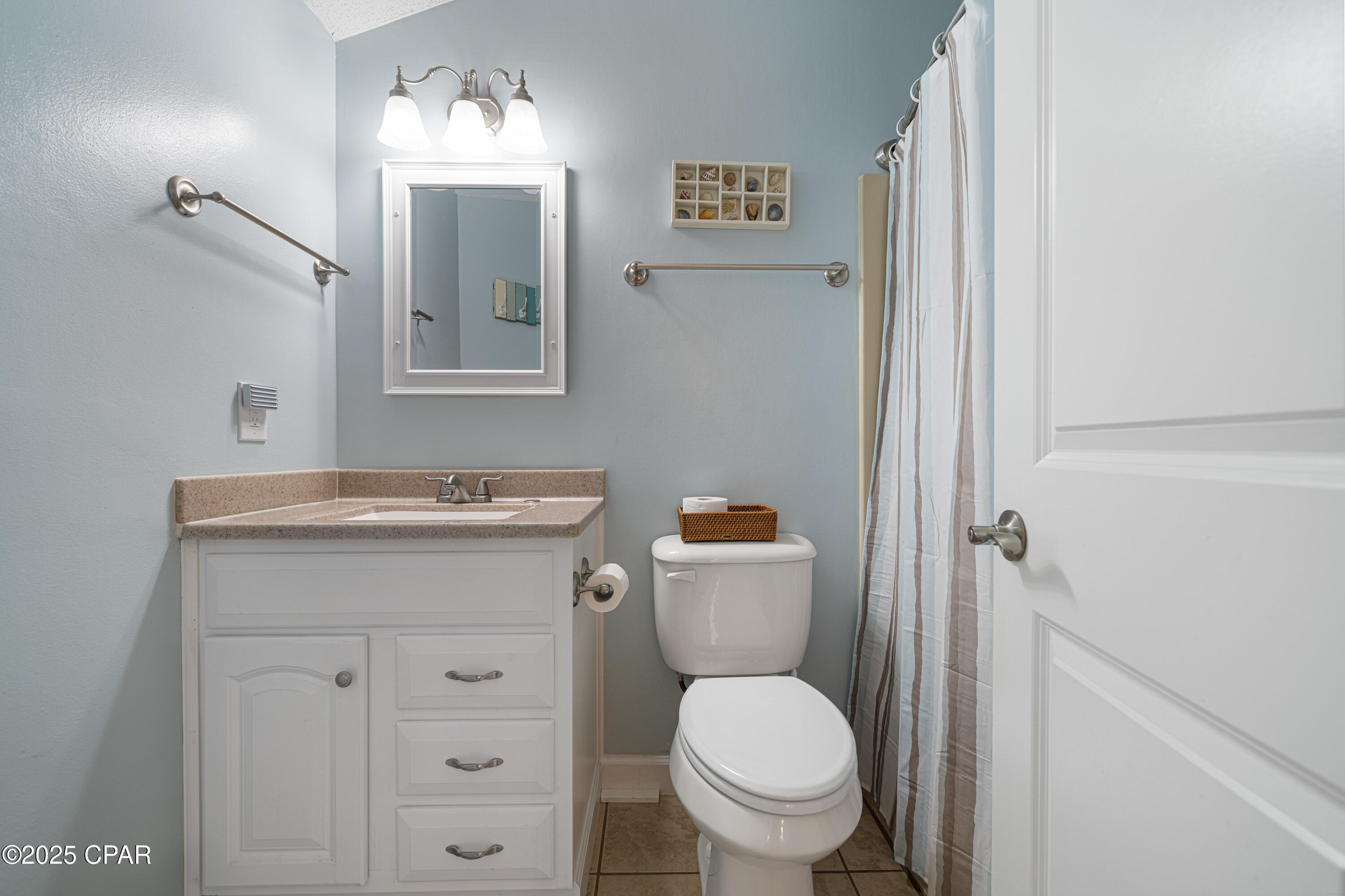 Image 9 For 21 Chateau Road