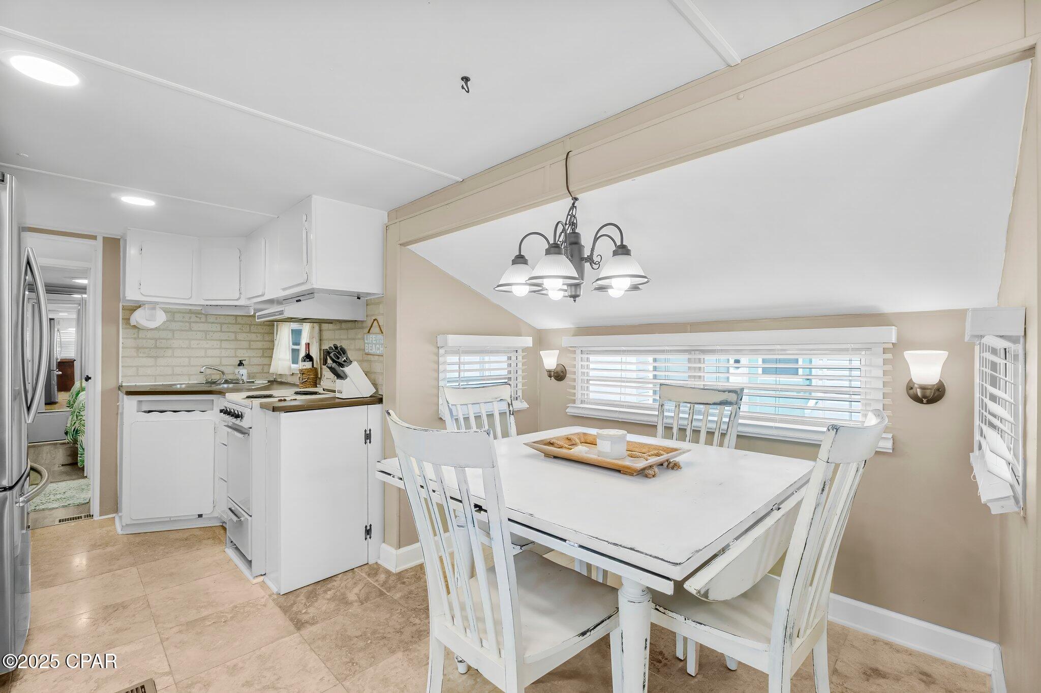 Image 9 For 190 Marlin Drive