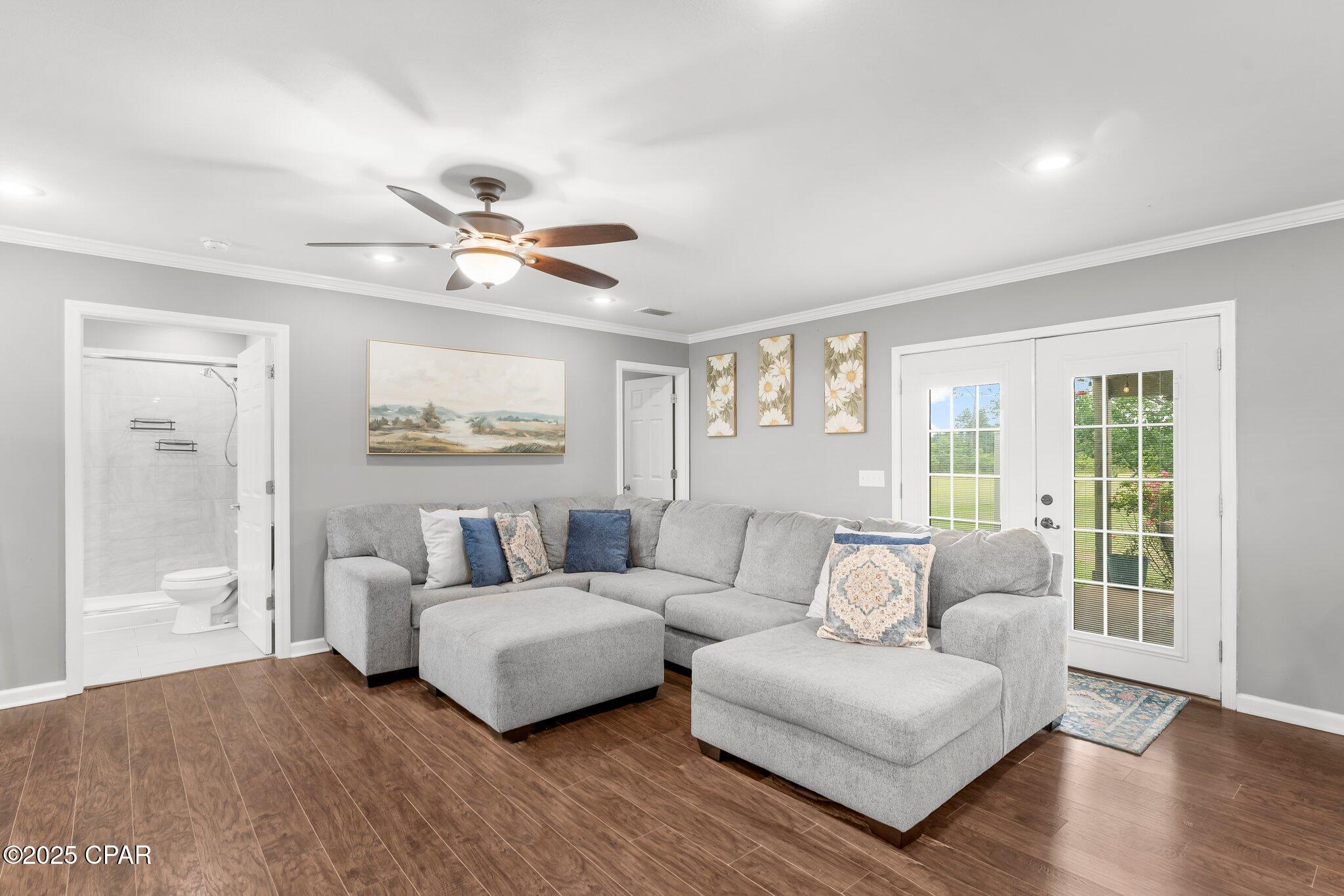 2187 Mayo Road, Grand Ridge, Florida image 10