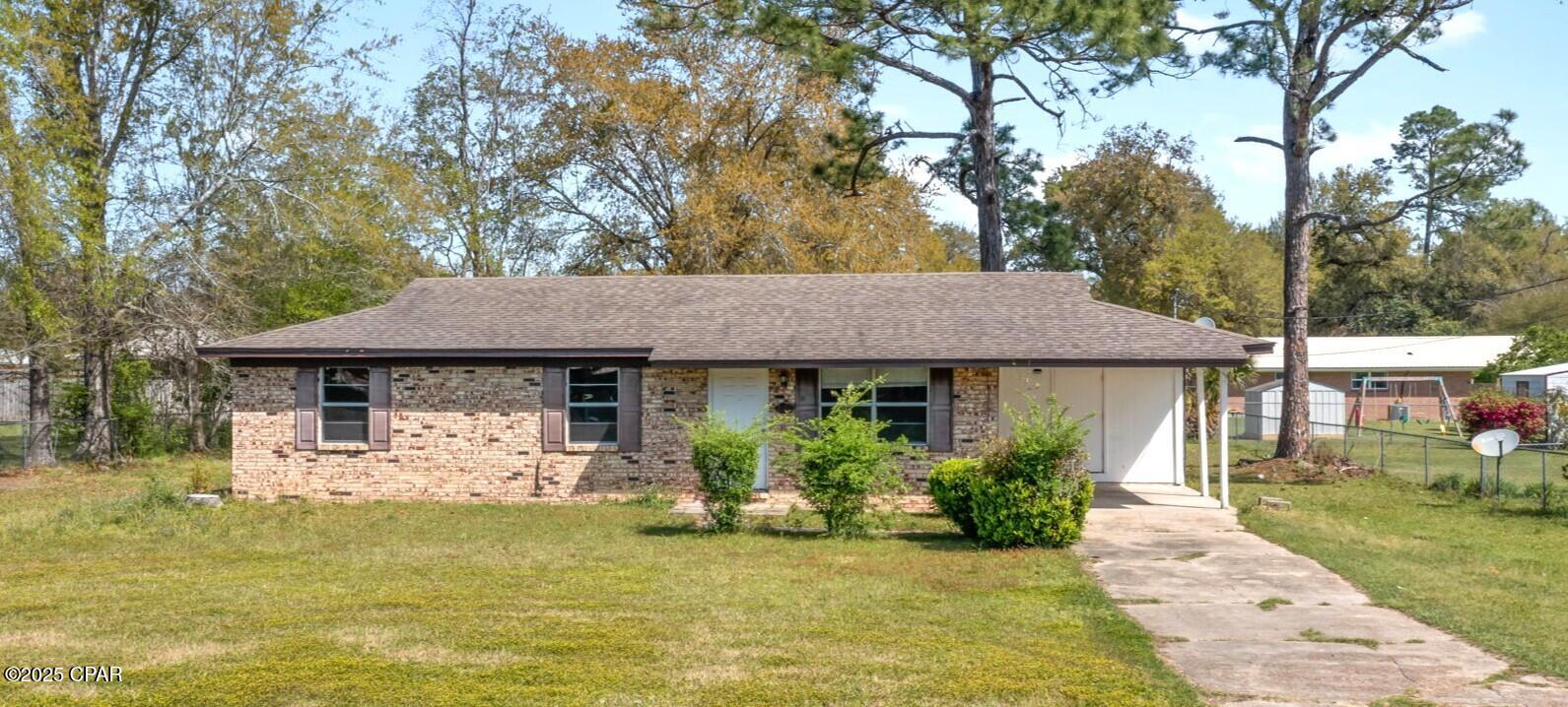 2590 Mckinnon Street, Cottondale, Florida image 1
