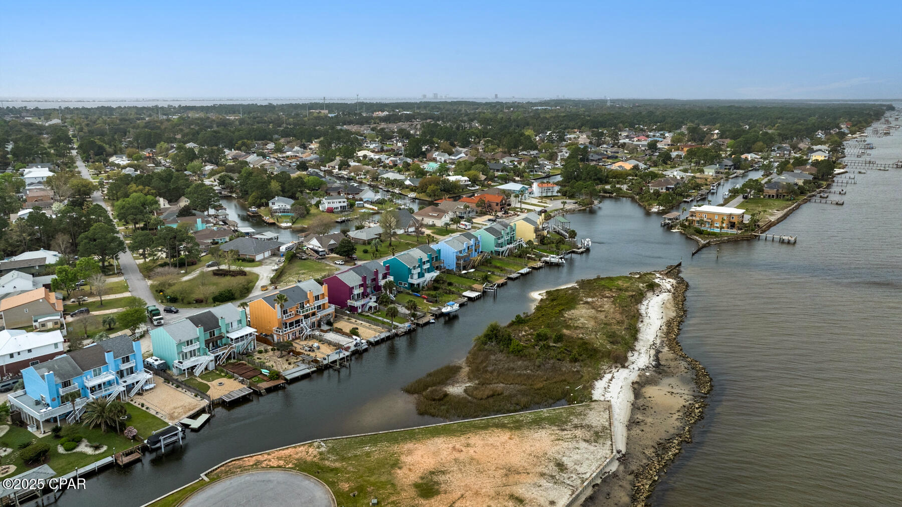Listing photo id 54 for 3214 Quiet Water Lane
