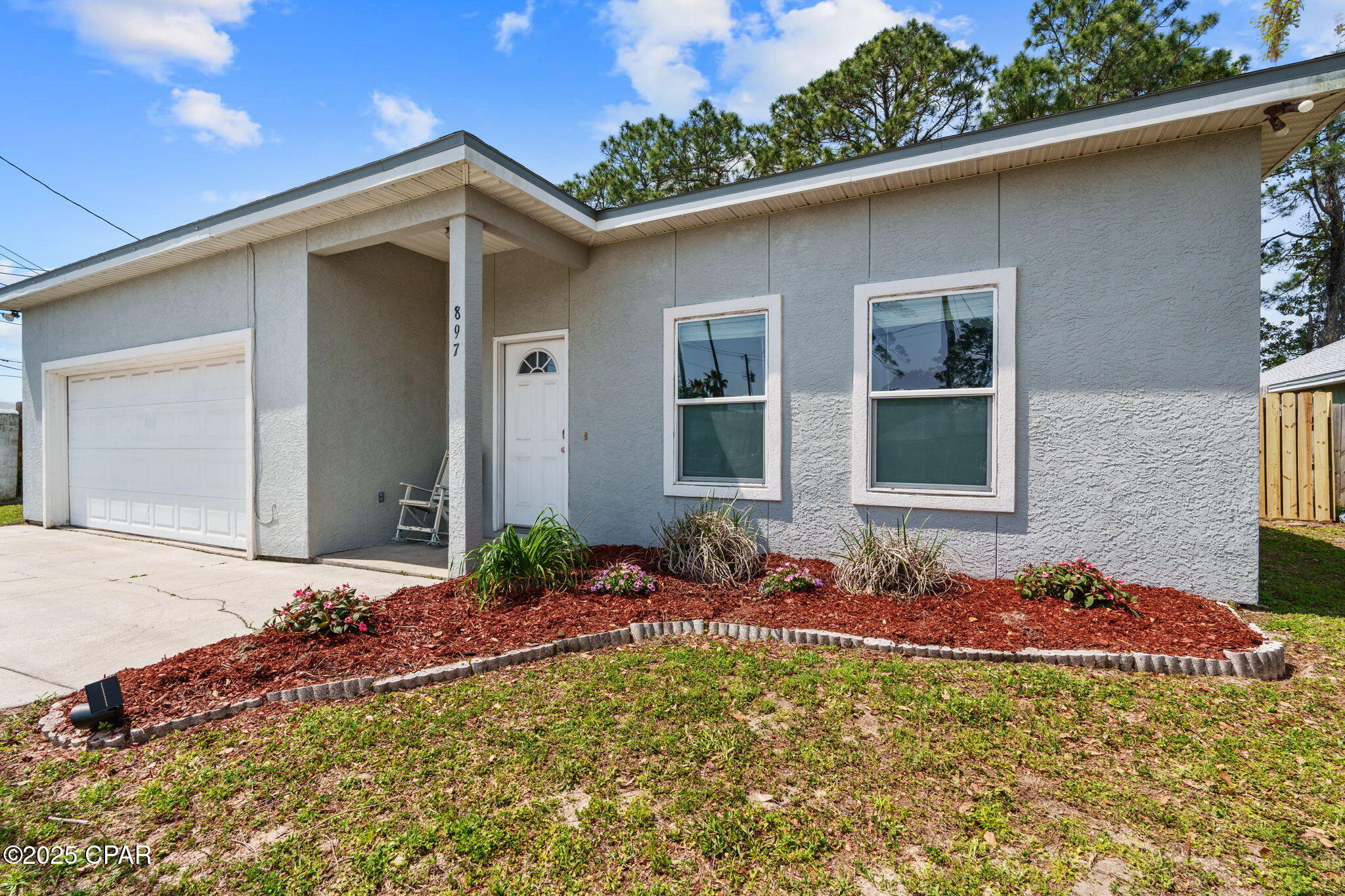 Image 2 For 897 Beach Way