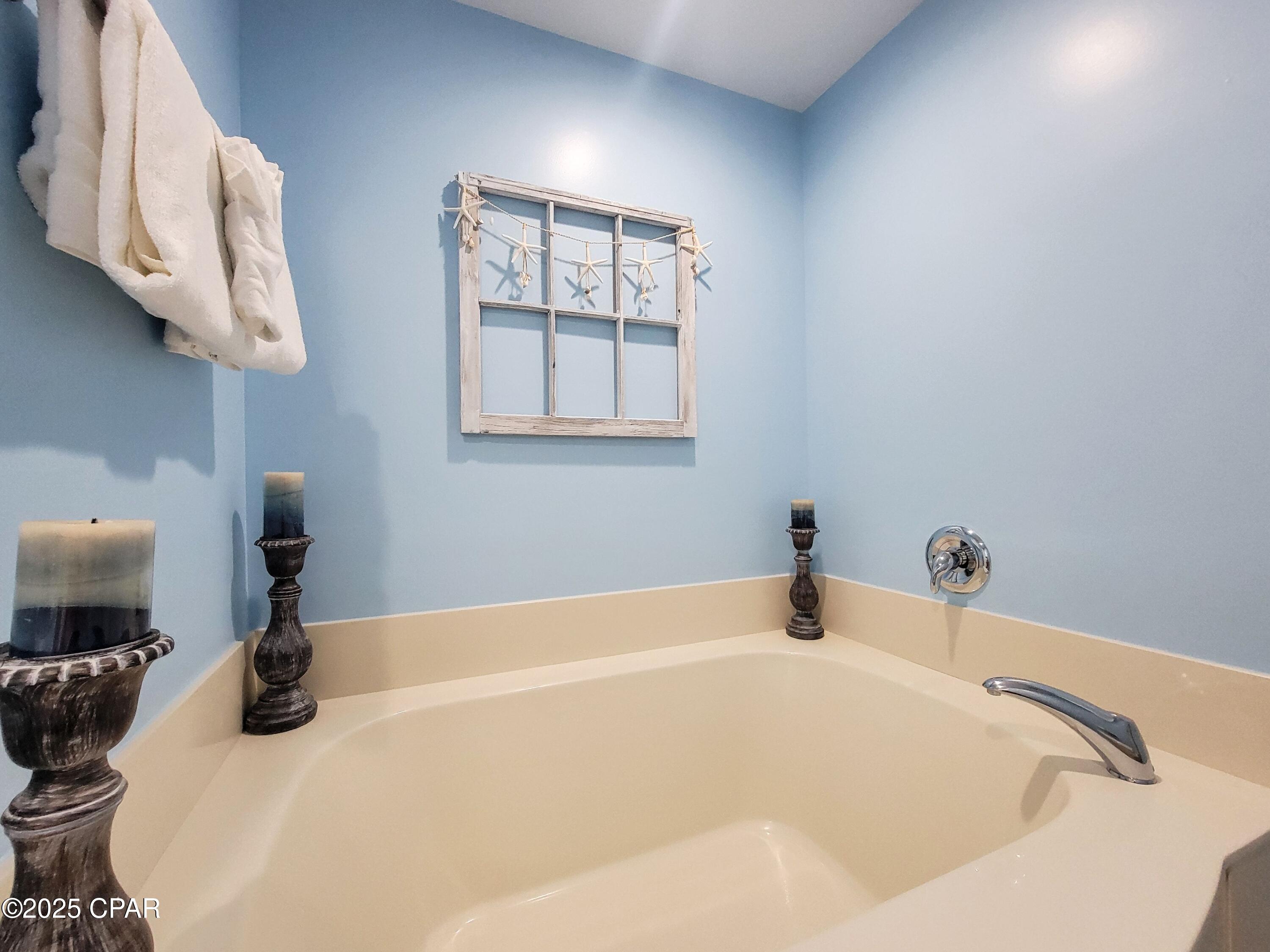Image 25 For 9450 Thomas Drive 2104b