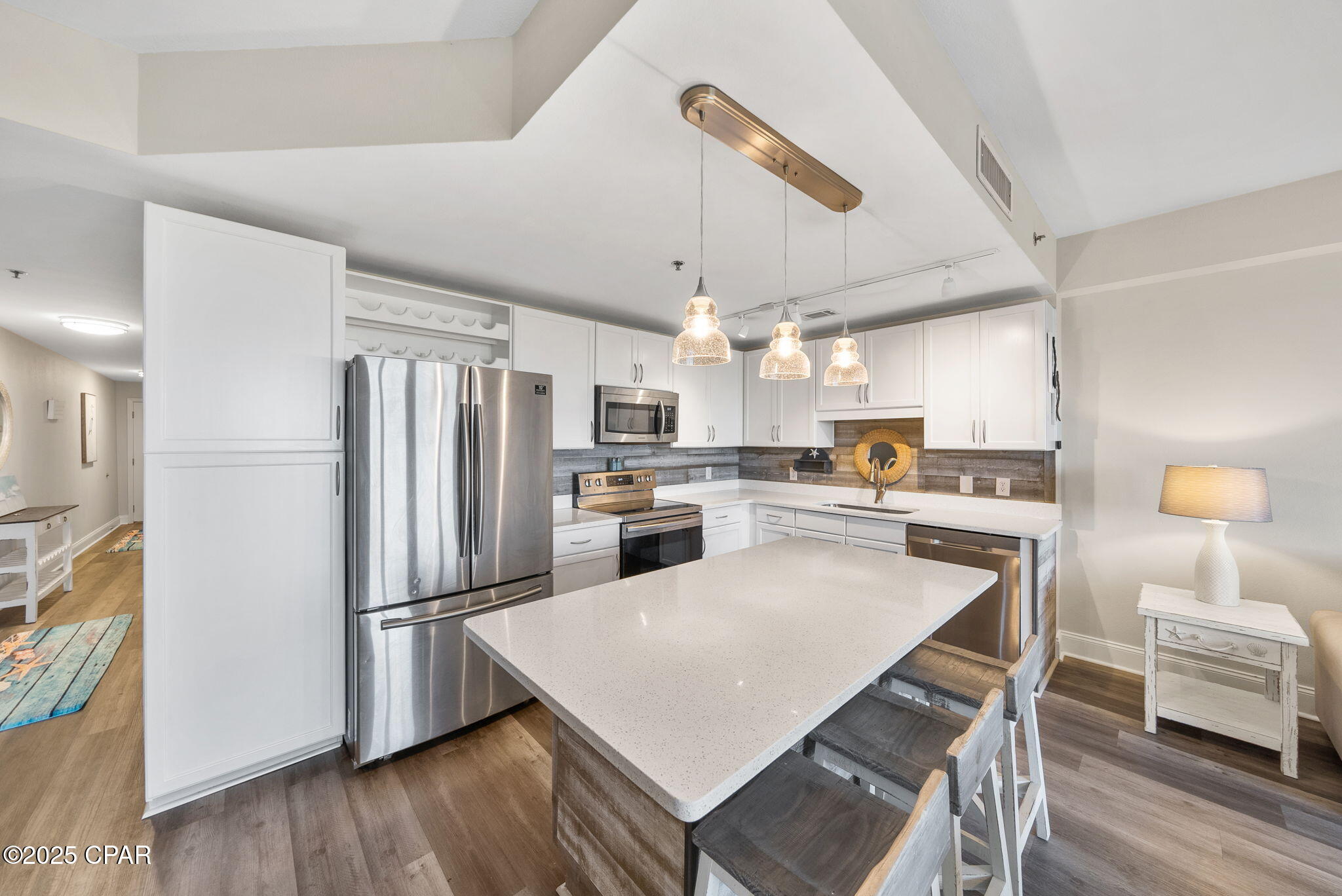 9860 S Thomas Drive #304, Panama City, Florida image 4