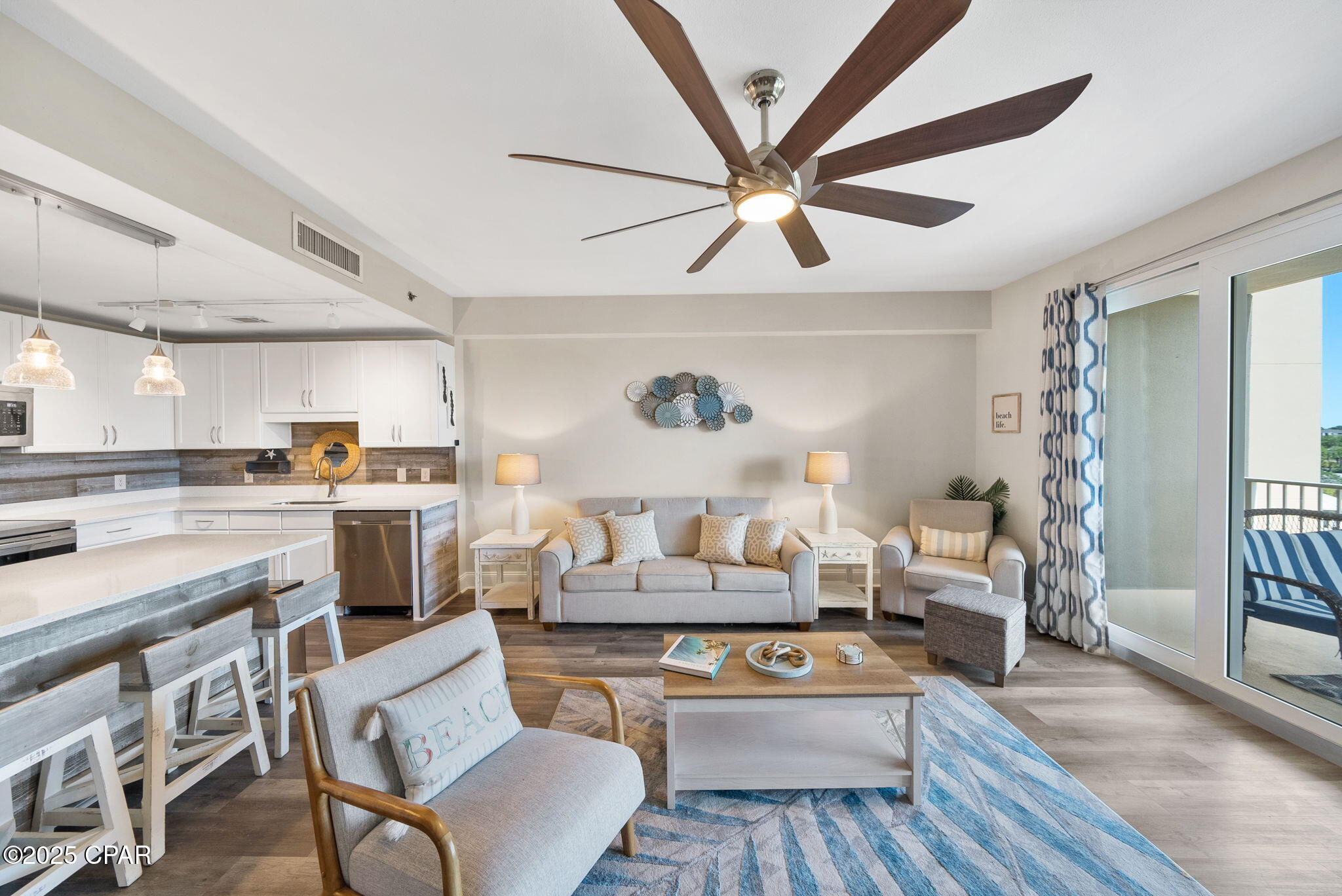 9860 S Thomas Drive #304, Panama City, Florida image 6