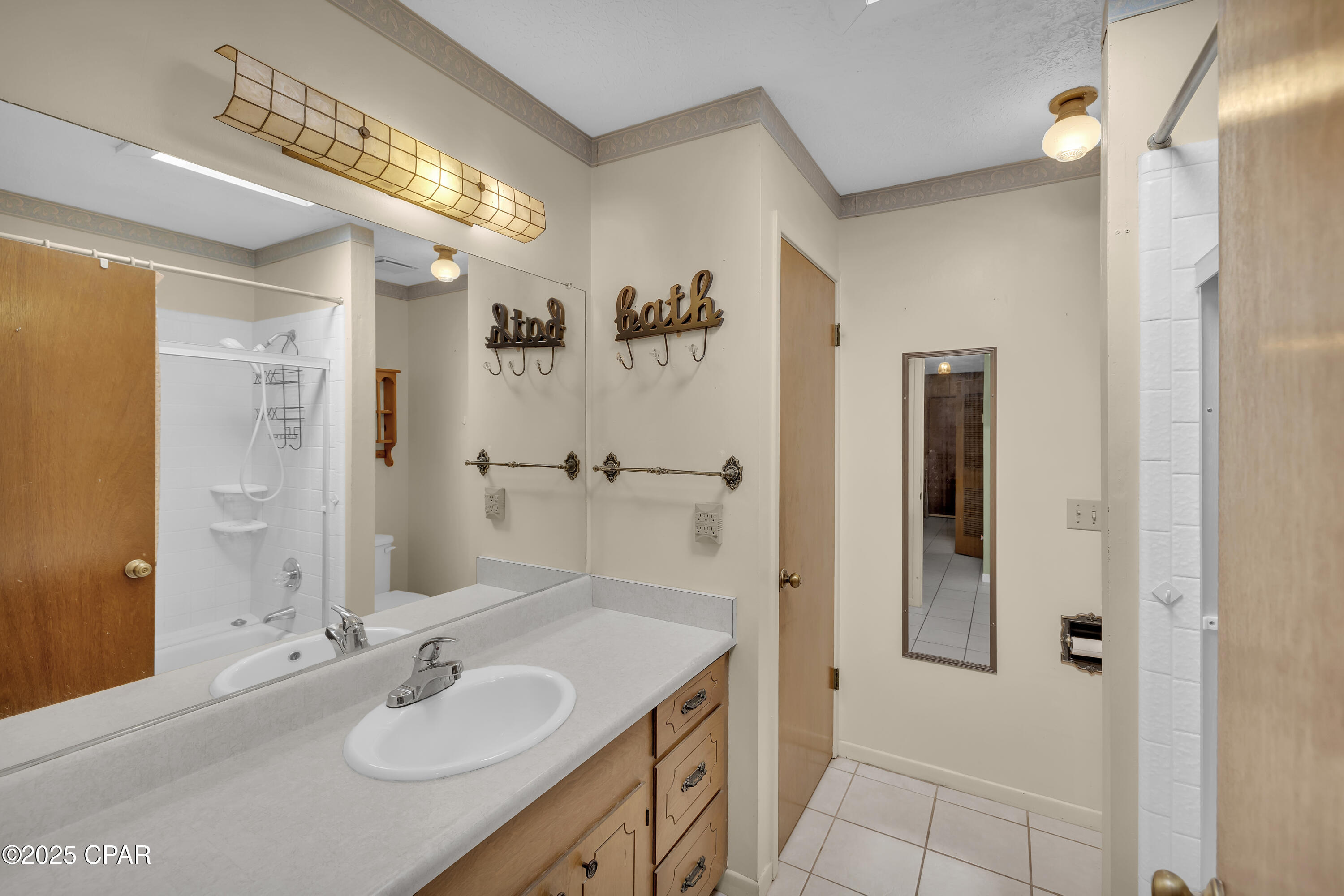 Image 15 For 5501 Lagoon Way