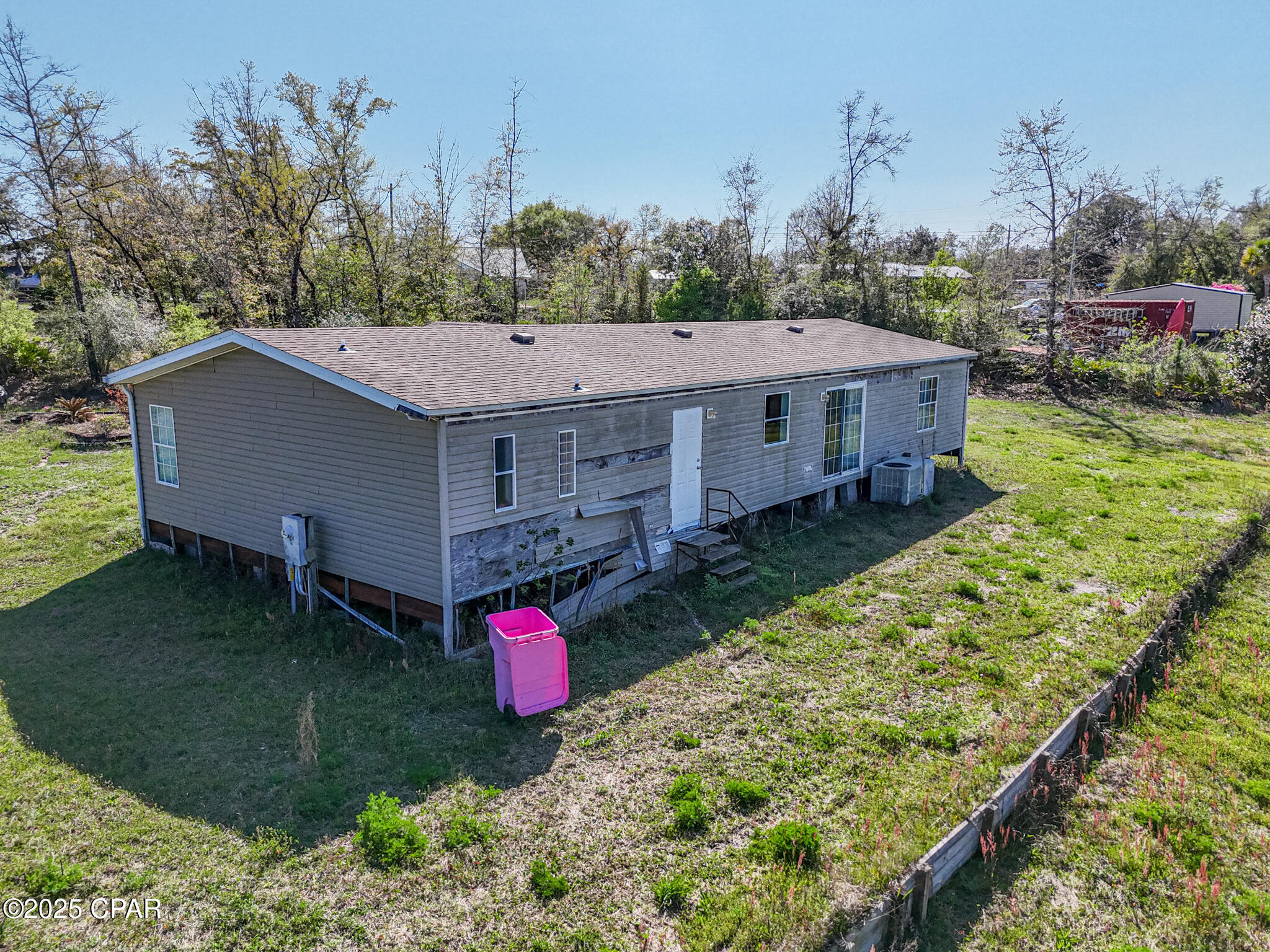 9444 Stauber Lane, Youngstown, Florida image 3