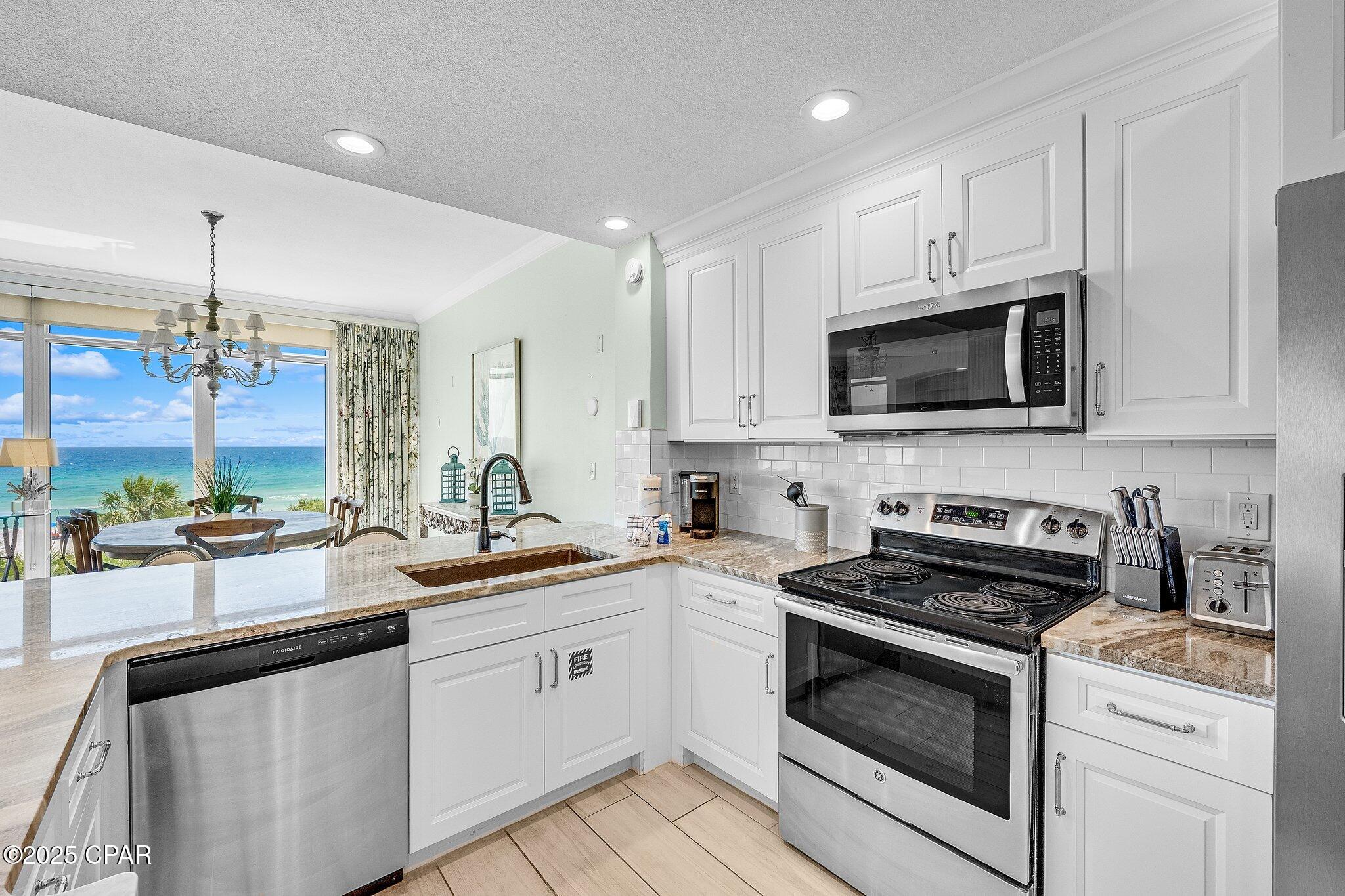 Image 19 For 6627 Thomas Drive 301