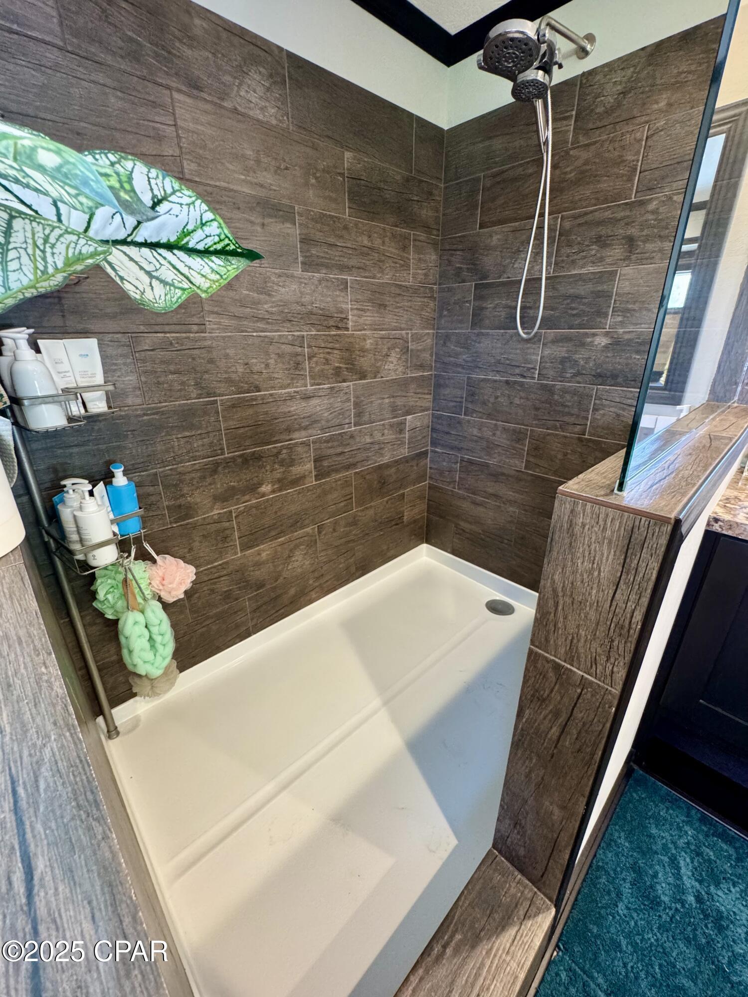7031 Hamilton Road, Grand Ridge, Florida image 14